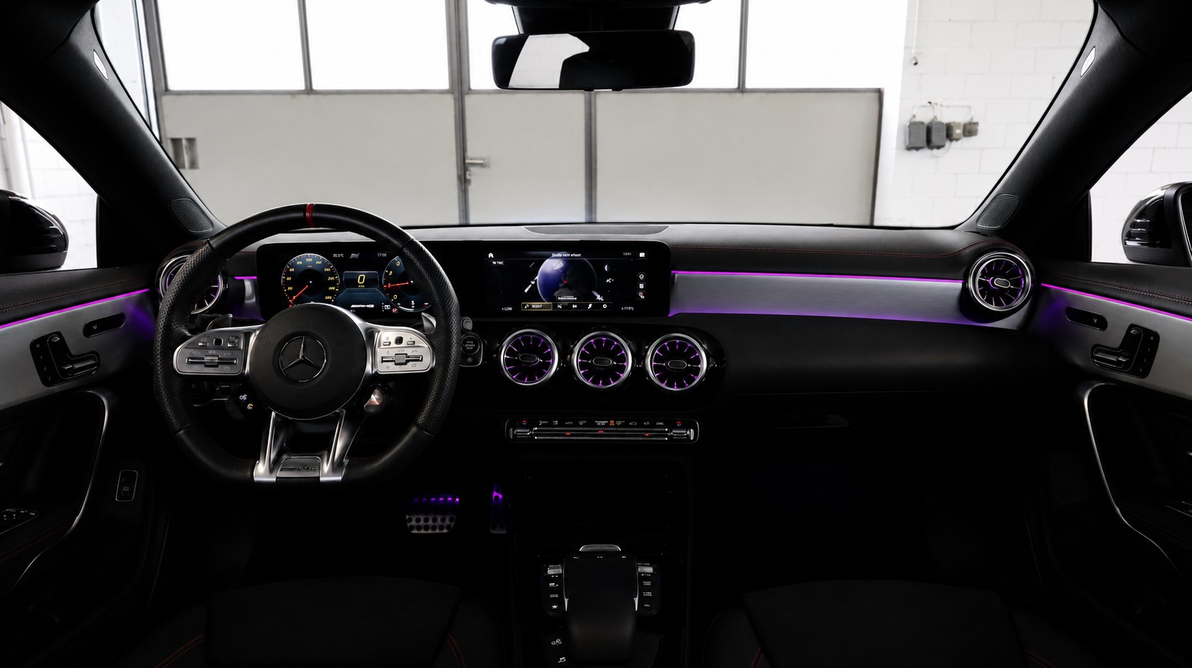 MERCEDES-BENZ CLA 35 AMG 4Matic 7G-DCT-image-5