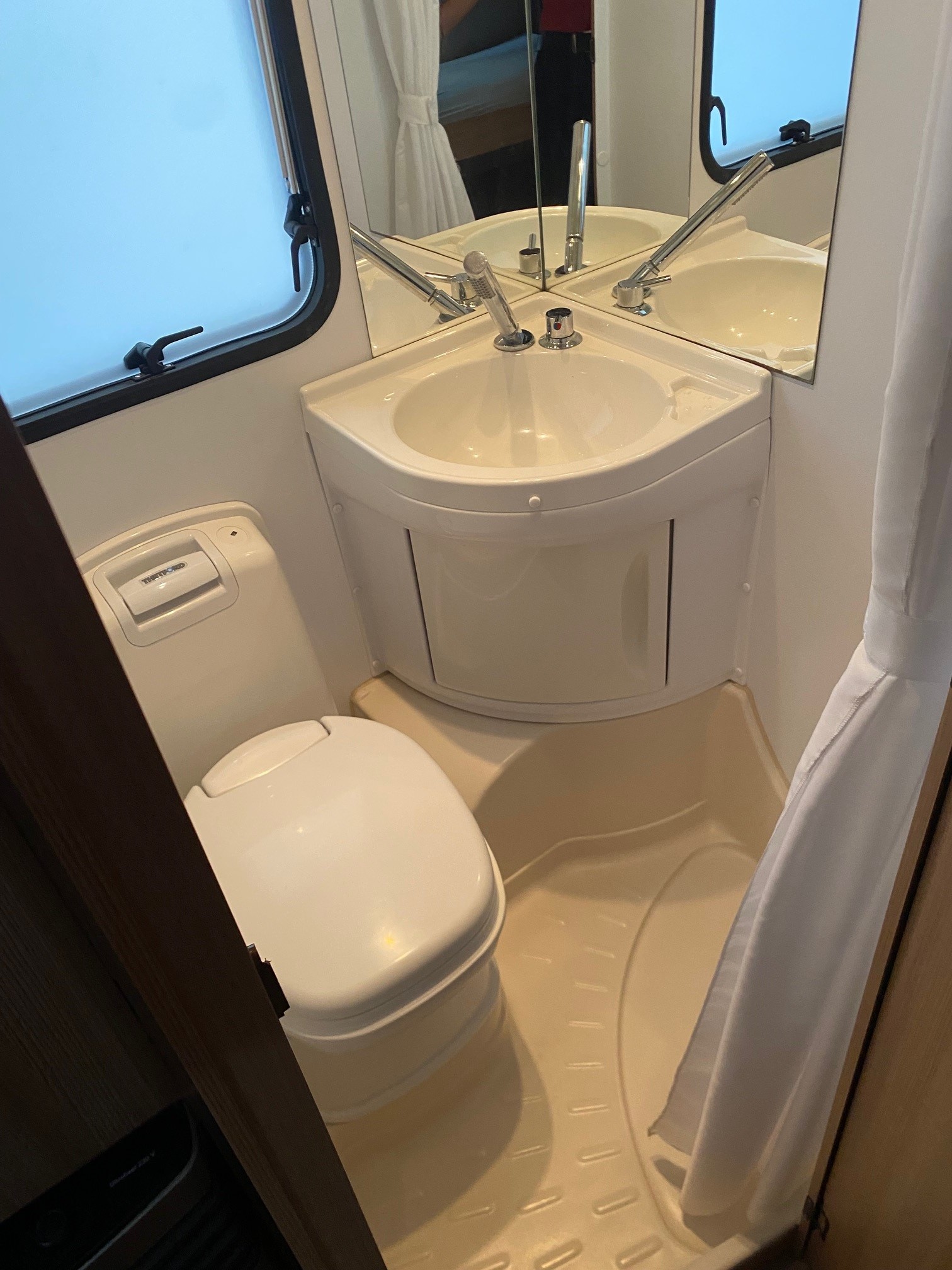 ADRIA AVIVA 512 PT-image-11