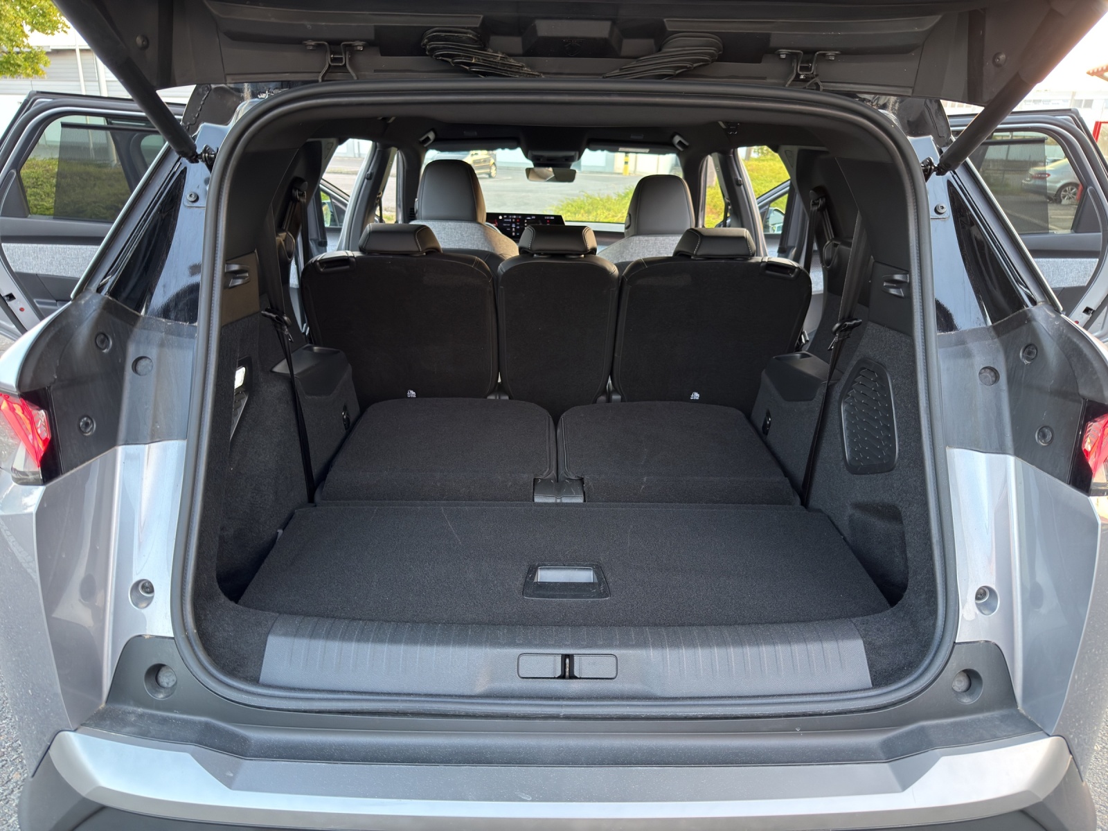 PEUGEOT 5008 145 Hybrid e-DCS6 GT-image-22