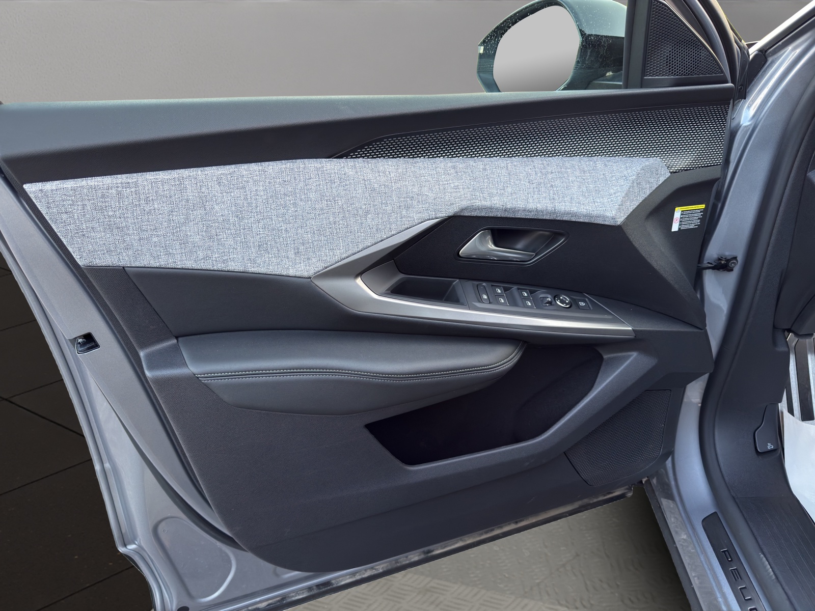 PEUGEOT 5008 145 Hybrid e-DCS6 GT-image-11