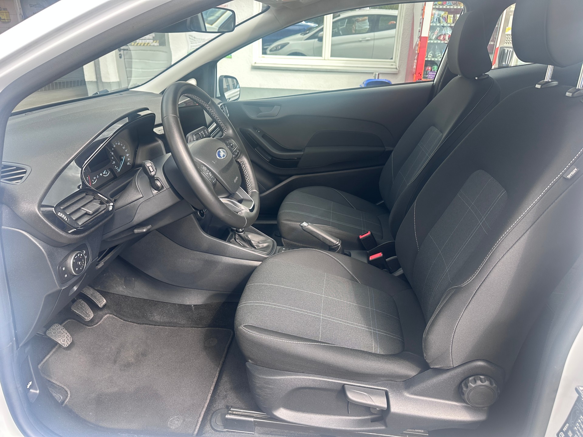 FORD Fiesta 1.0 SCTi Cool & Connect-image-20