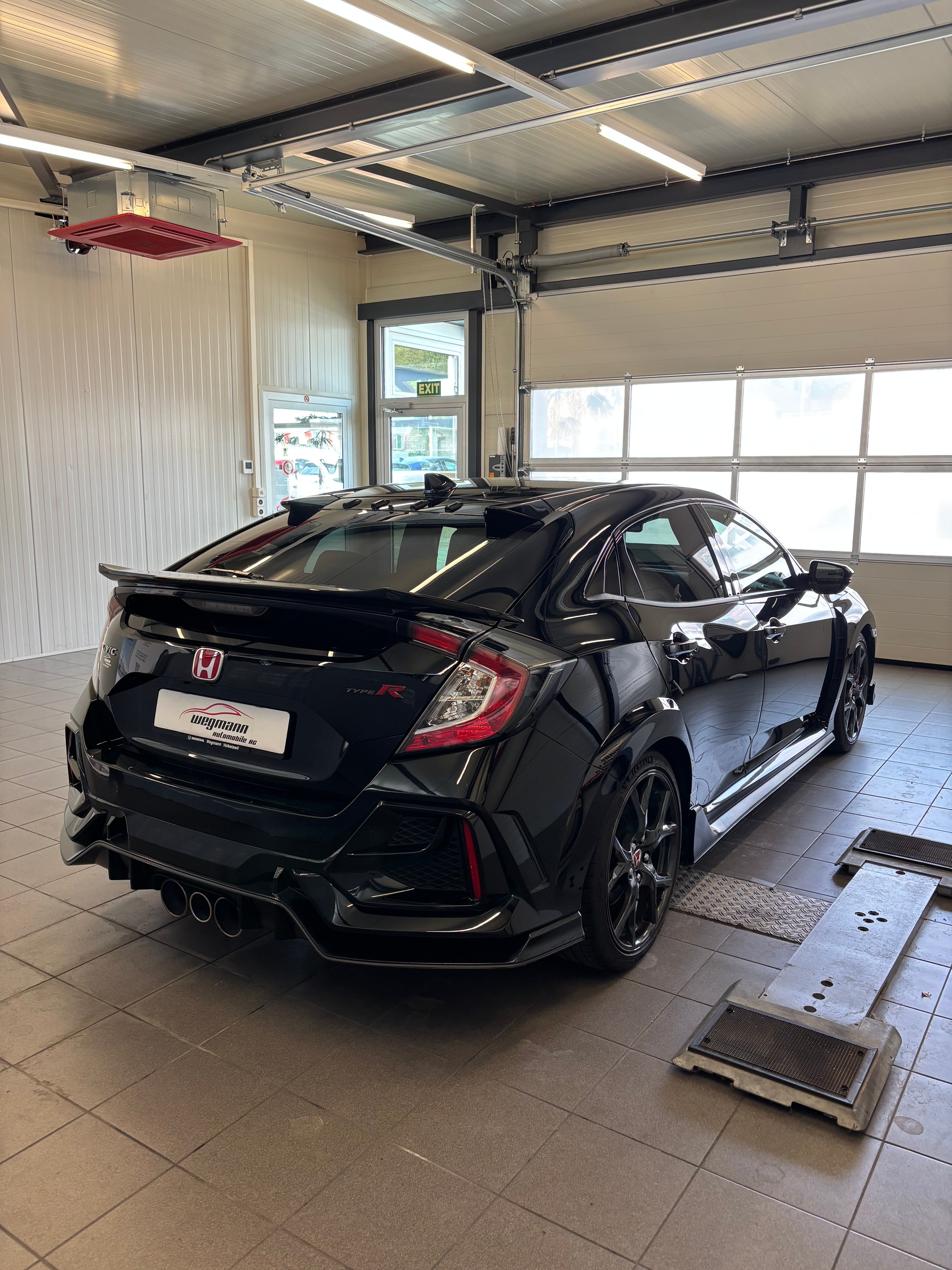 HONDA Civic 2.0 i-VTEC Type R Sport Line-showroom-element-3