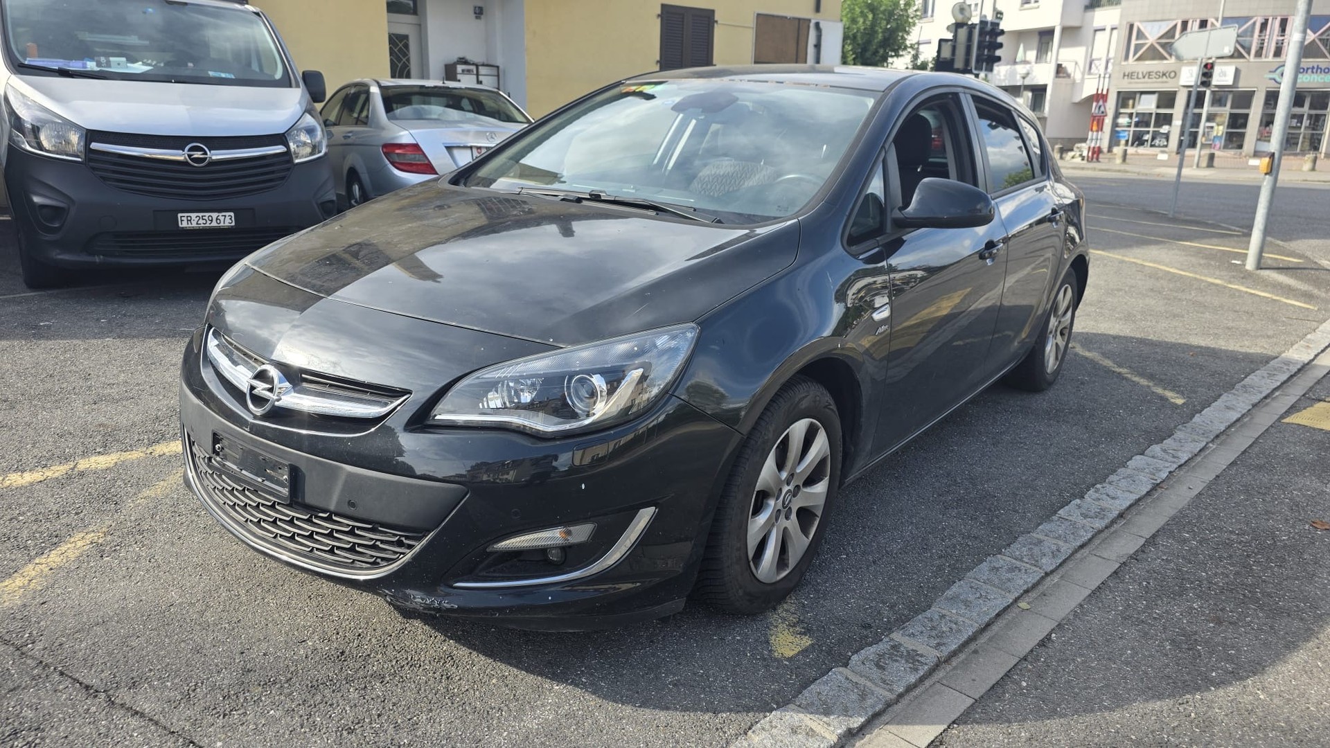 OPEL Astra 1.4i 16V Turbo-image-1