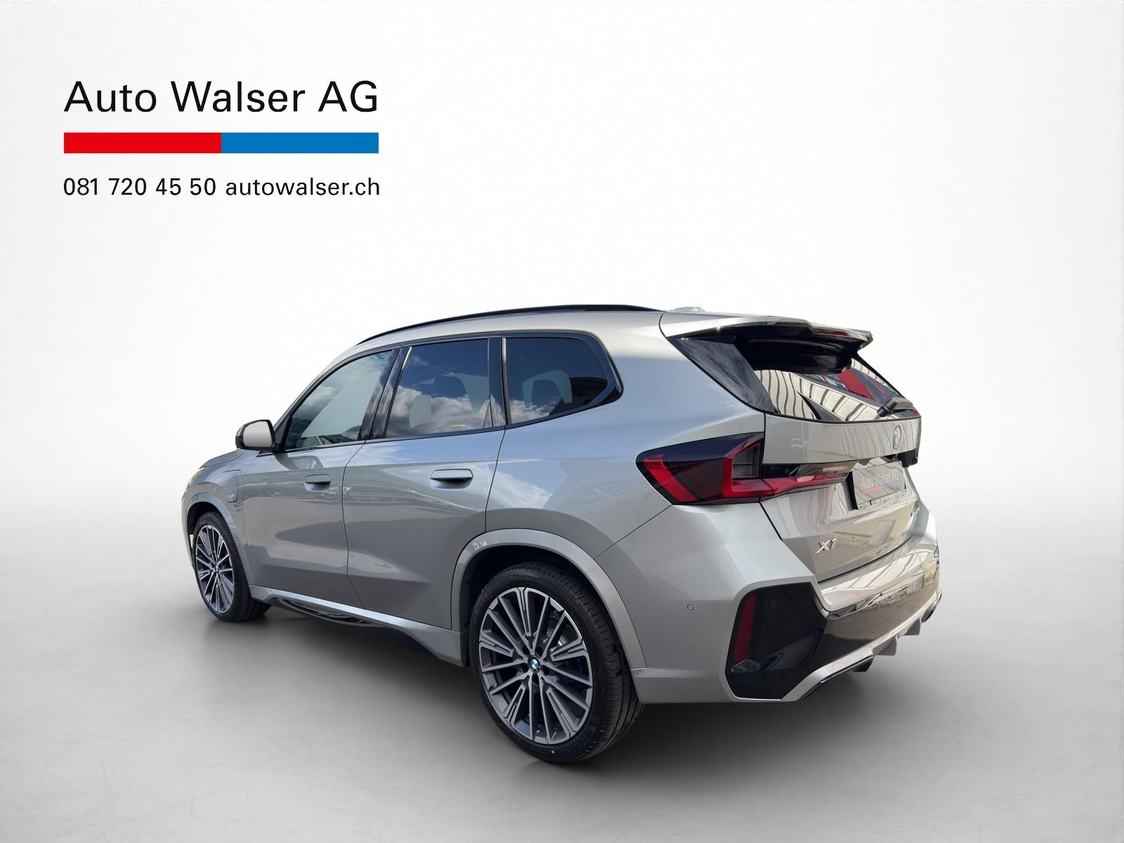 BMW X1 30e xDrive-showroom-element-2