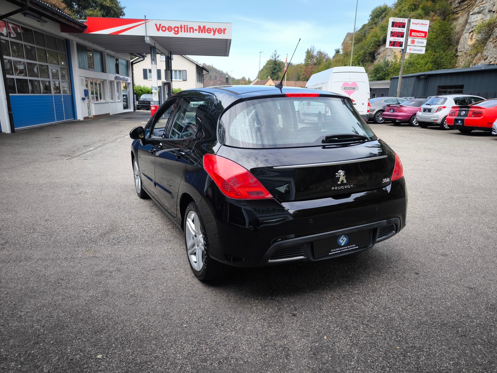 PEUGEOT 308 1.6 16V Turbo Allure-image-9