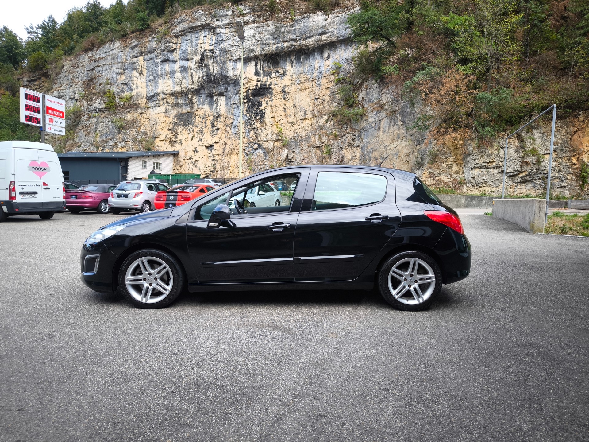 PEUGEOT 308 1.6 16V Turbo Allure-image-7