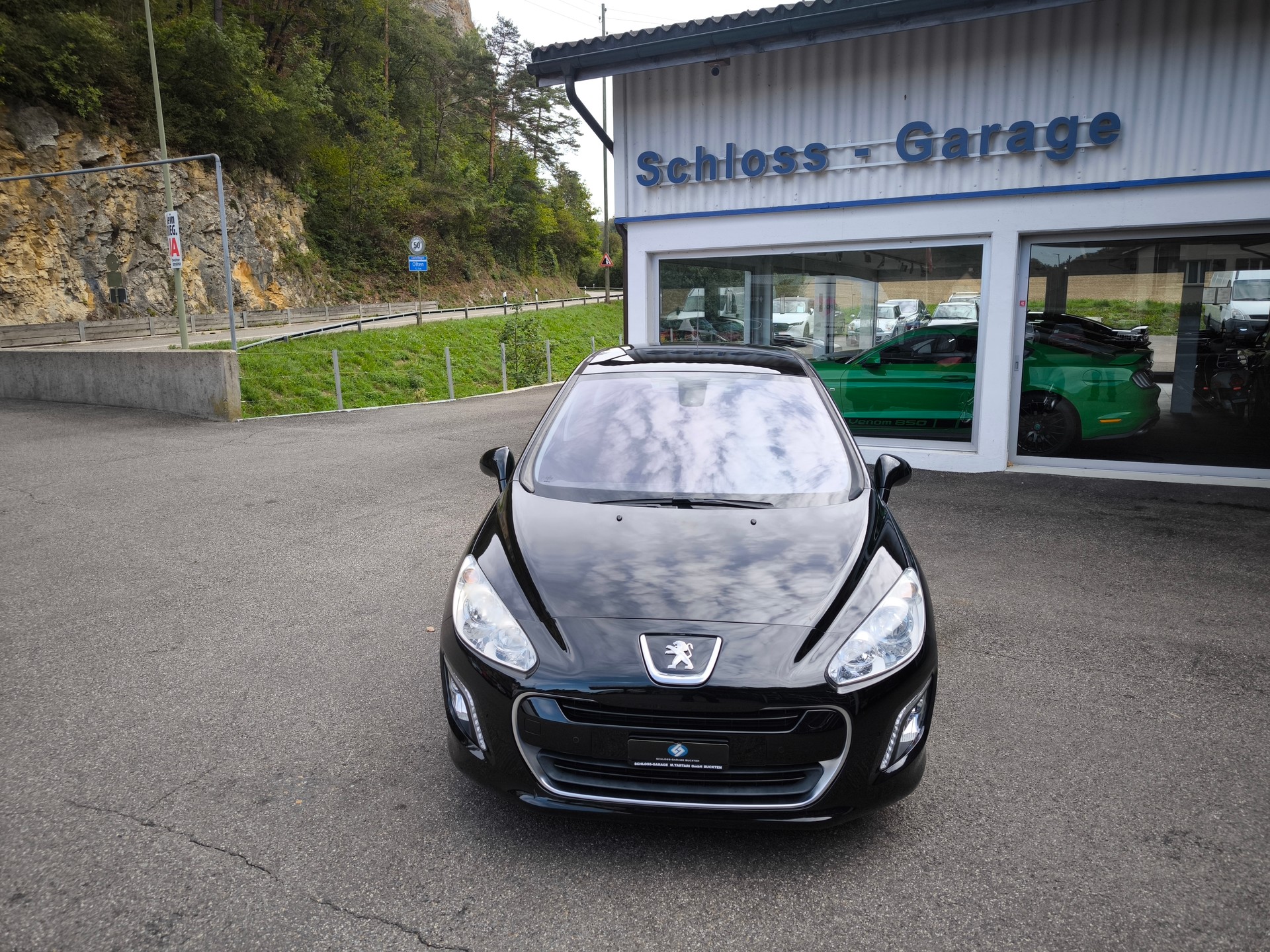 PEUGEOT 308 1.6 16V Turbo Allure-showroom-element-3