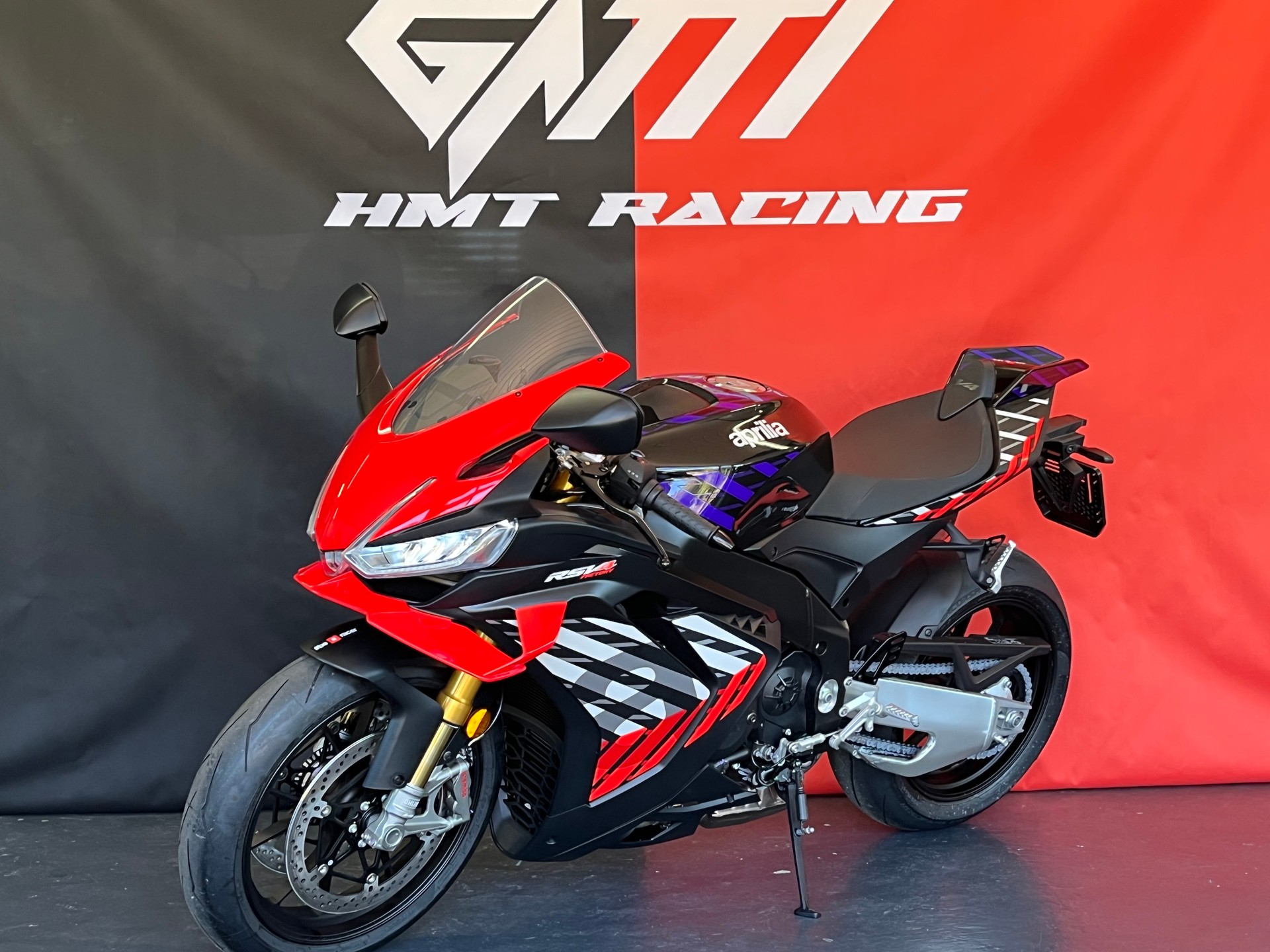 APRILIA RSV4 1100 E5+ Factory HMT EDITION-image-3