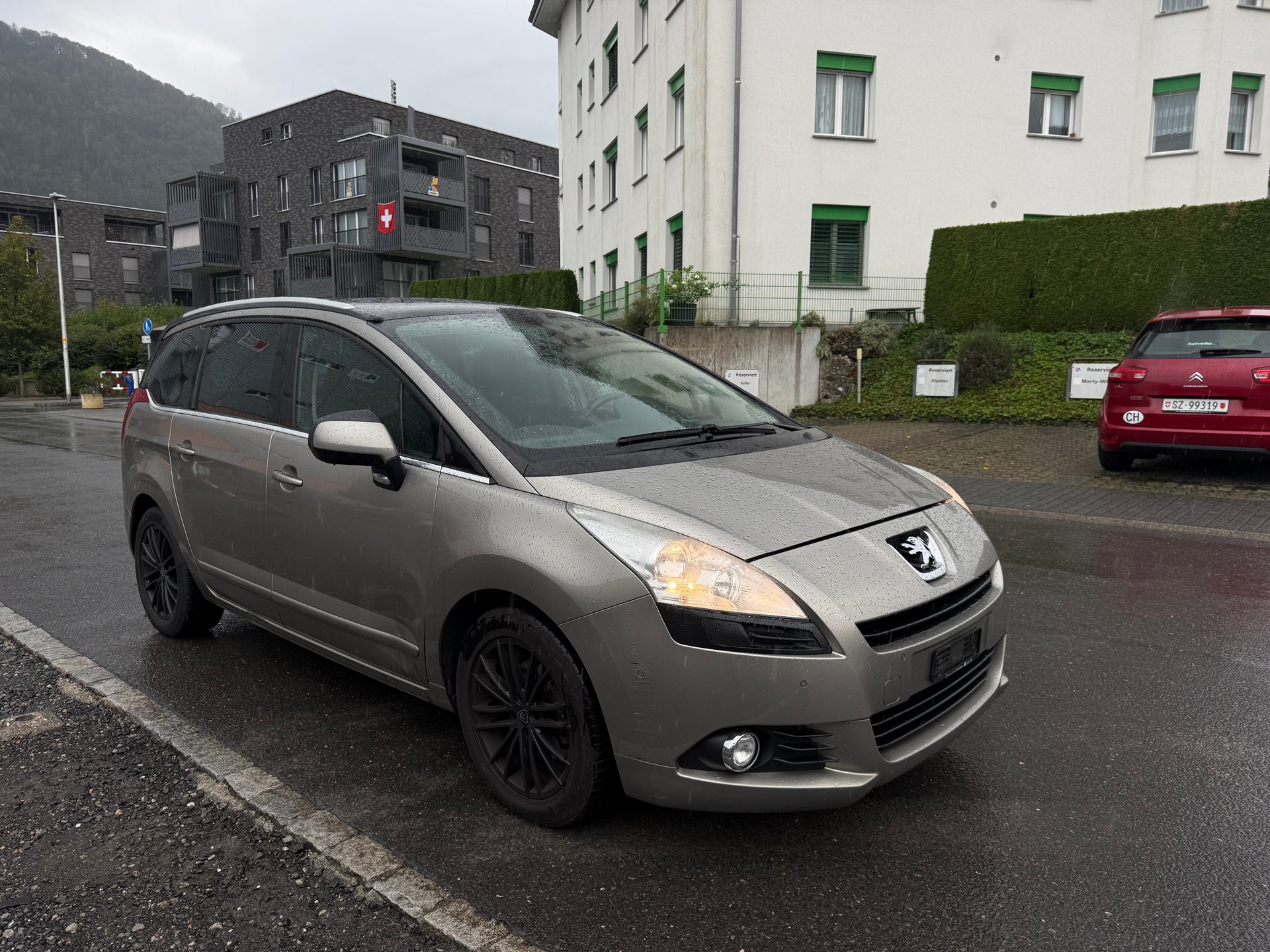 PEUGEOT 5008 2.0 HDI Sport Pack Automatic