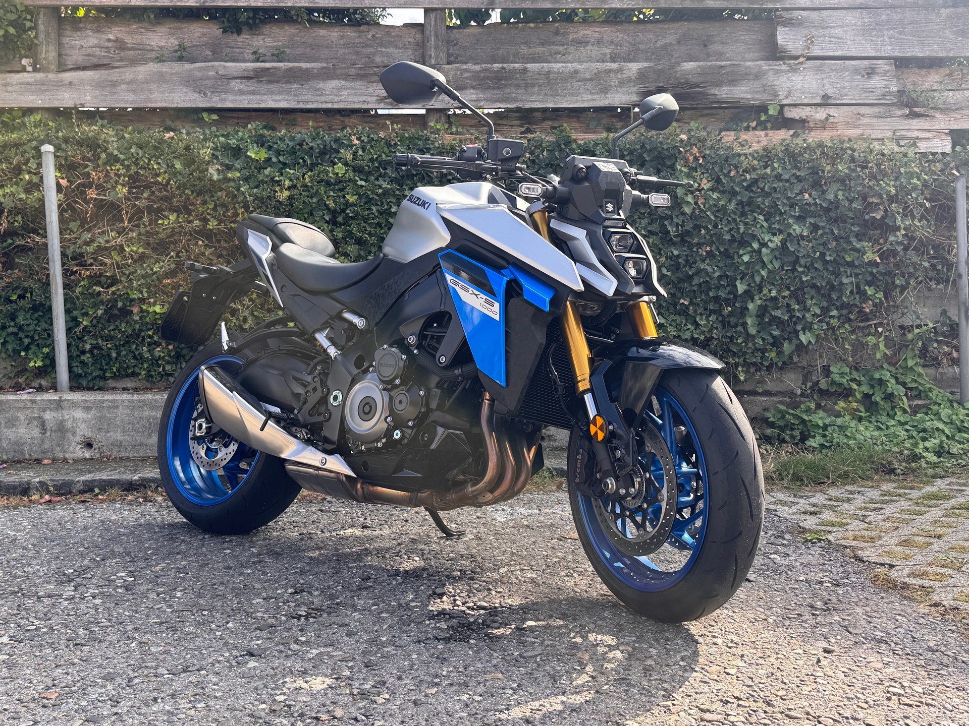 SUZUKI GSX-S 1000-image-2