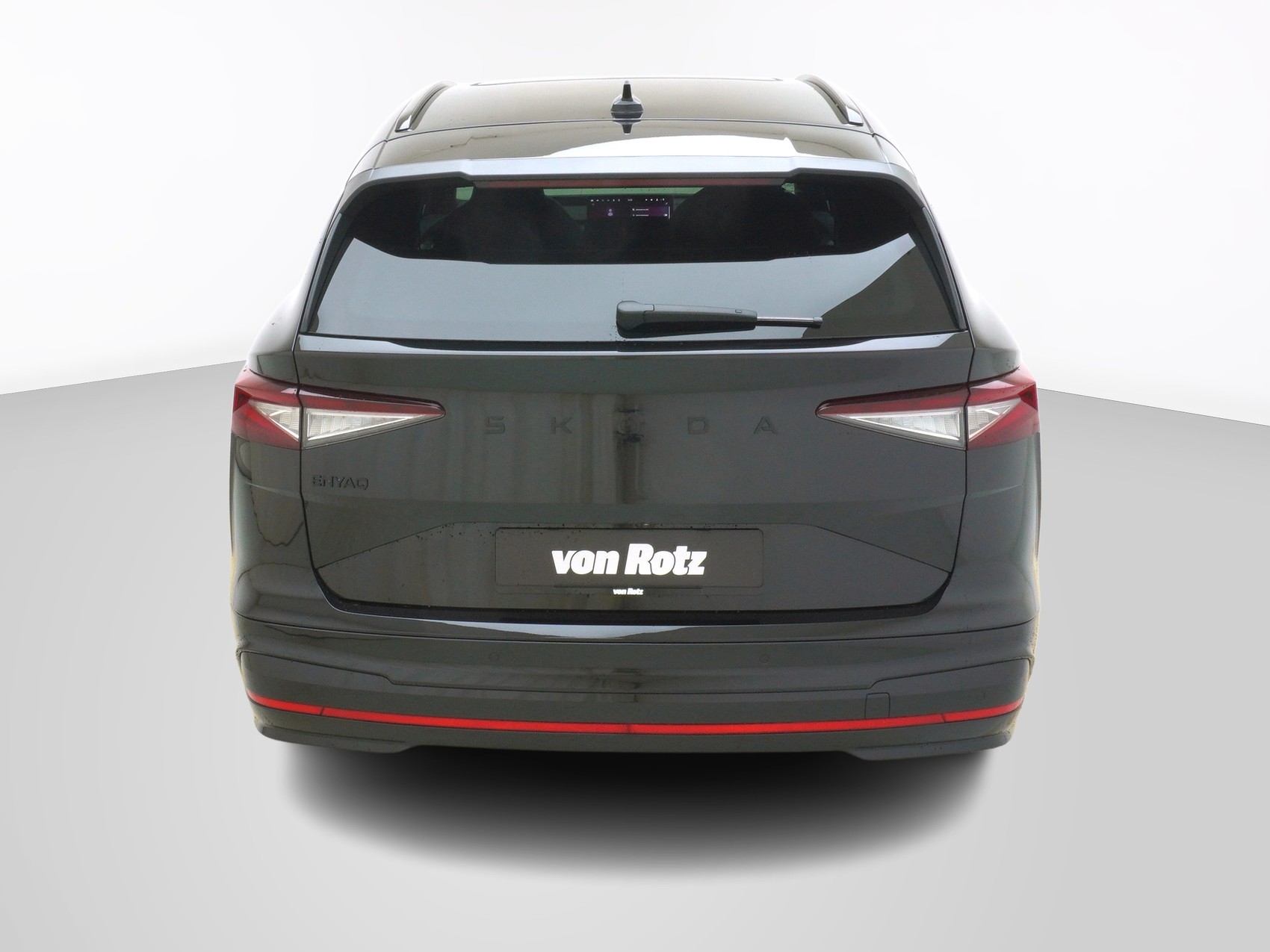SKODA Enyaq iV RS-Suite MAXX-showroom-element-2