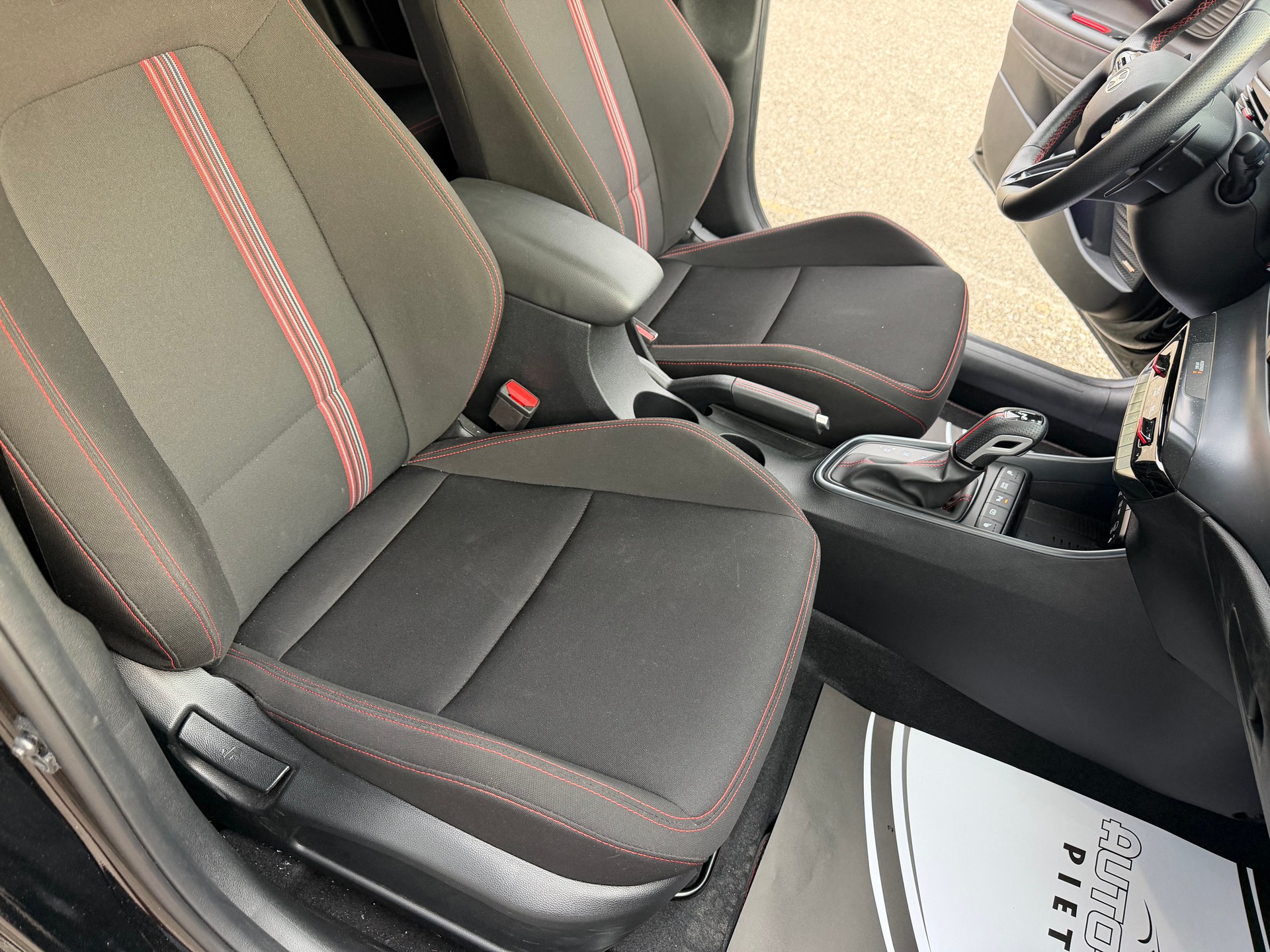 HYUNDAI SCHWARZ CH WAGEN AUTOMAT i20 1.0 T-GDi N-LINE !! DCT. AUTO HAT HAGELSCHADEN. BLACK LINE. GARANTIE 5 JAHRE !!-image-16
