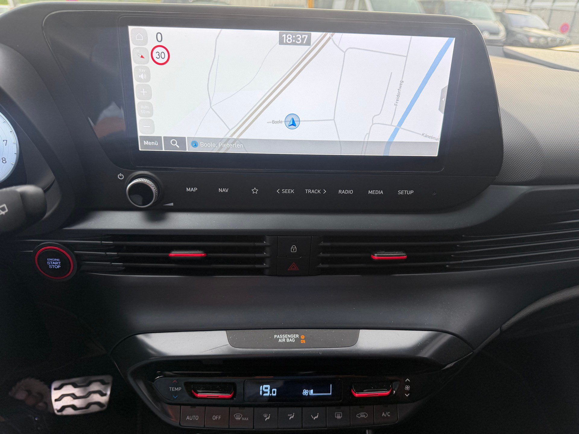 HYUNDAI SCHWARZ CH WAGEN AUTOMAT i20 1.0 T-GDi N-LINE !! DCT. AUTO HAT HAGELSCHADEN. BLACK LINE. GARANTIE 5 JAHRE !!-image-19
