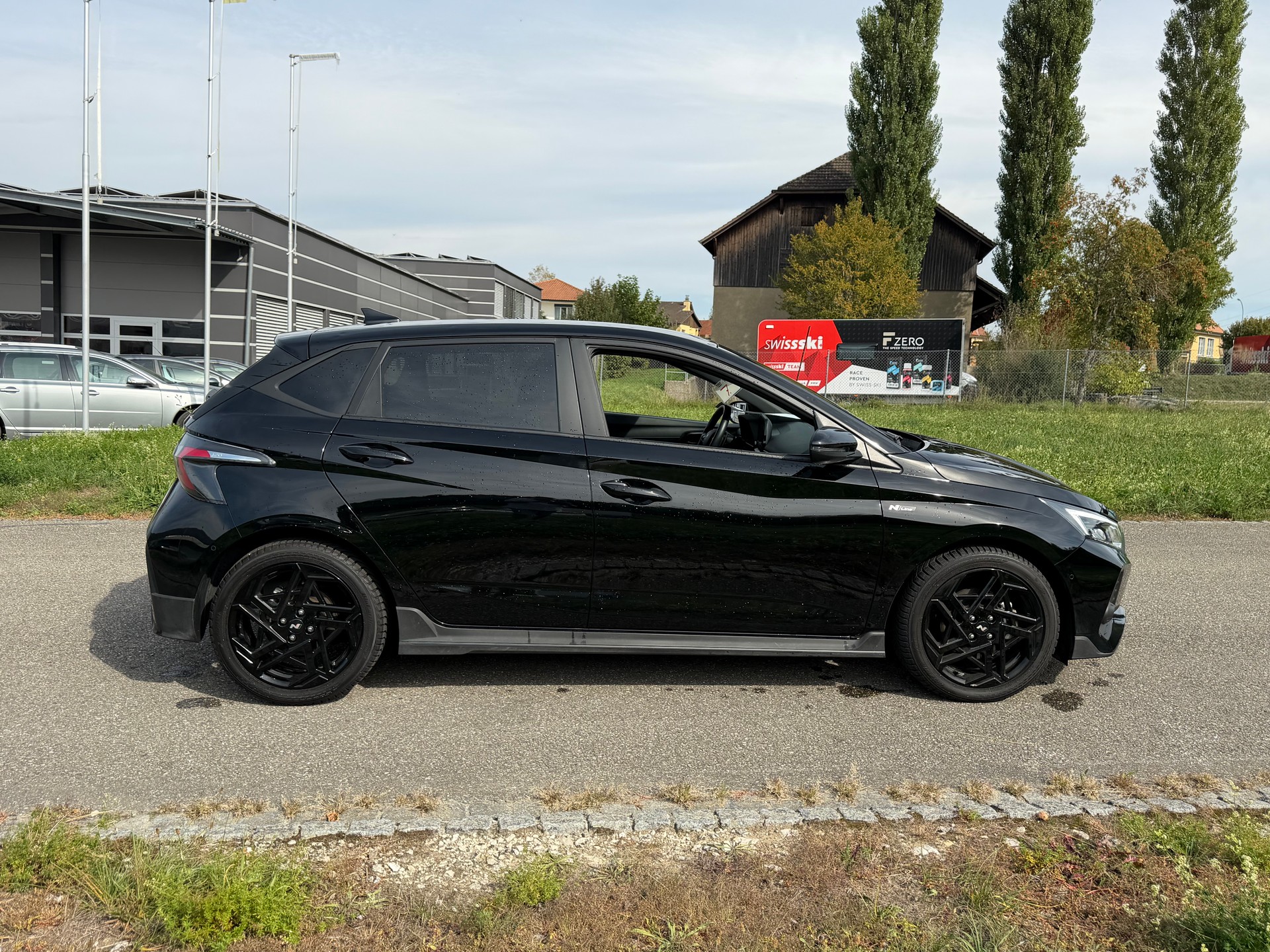 HYUNDAI SCHWARZ CH WAGEN AUTOMAT i20 1.0 T-GDi N-LINE !! DCT. AUTO HAT HAGELSCHADEN. BLACK LINE. GARANTIE 5 JAHRE !!-image-5