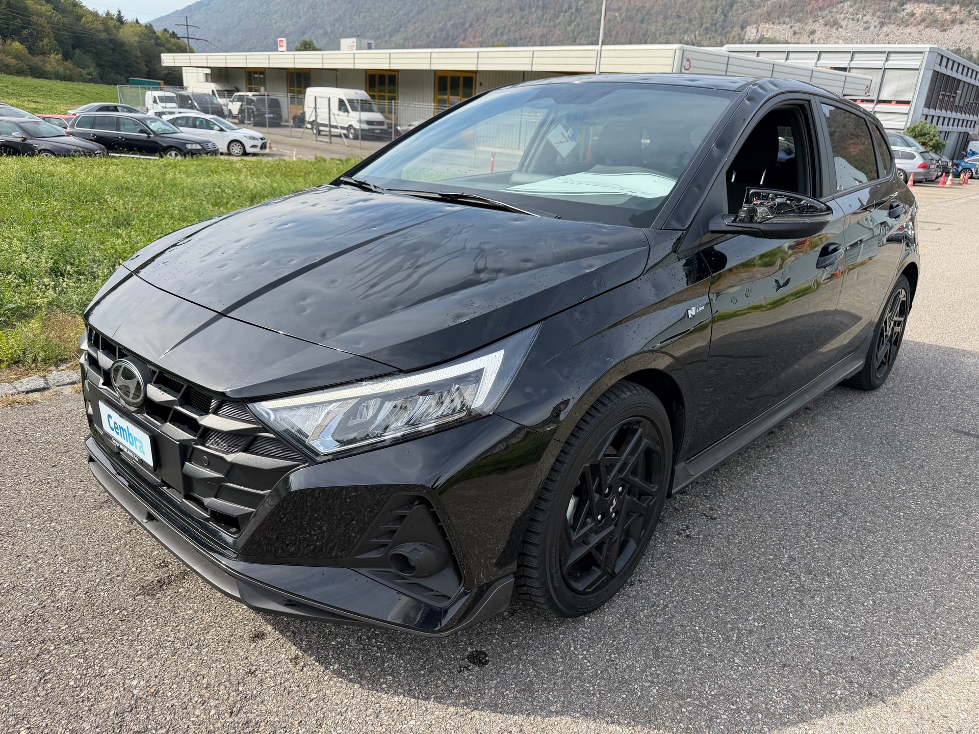 HYUNDAI SCHWARZ CH WAGEN AUTOMAT i20 1.0 T-GDi N-LINE !! DCT. AUTO HAT HAGELSCHADEN. BLACK LINE. GARANTIE 5 JAHRE !!-showroom-element-2