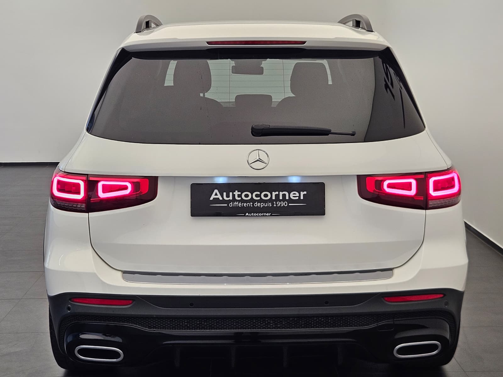 MERCEDES-BENZ GLB 250 AMG Line 8G-Tronic-image-7