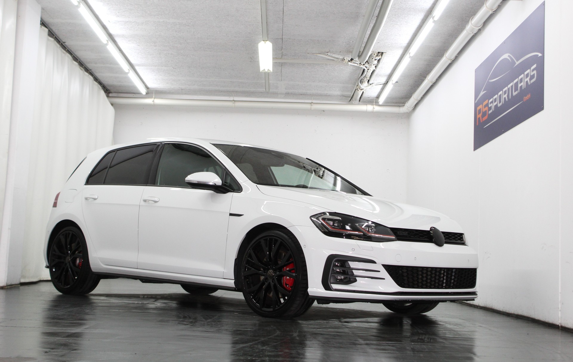 VW Golf 2.0 TSI GTI Performance DSG Black Edition 245PS / CH-Fahrzeug