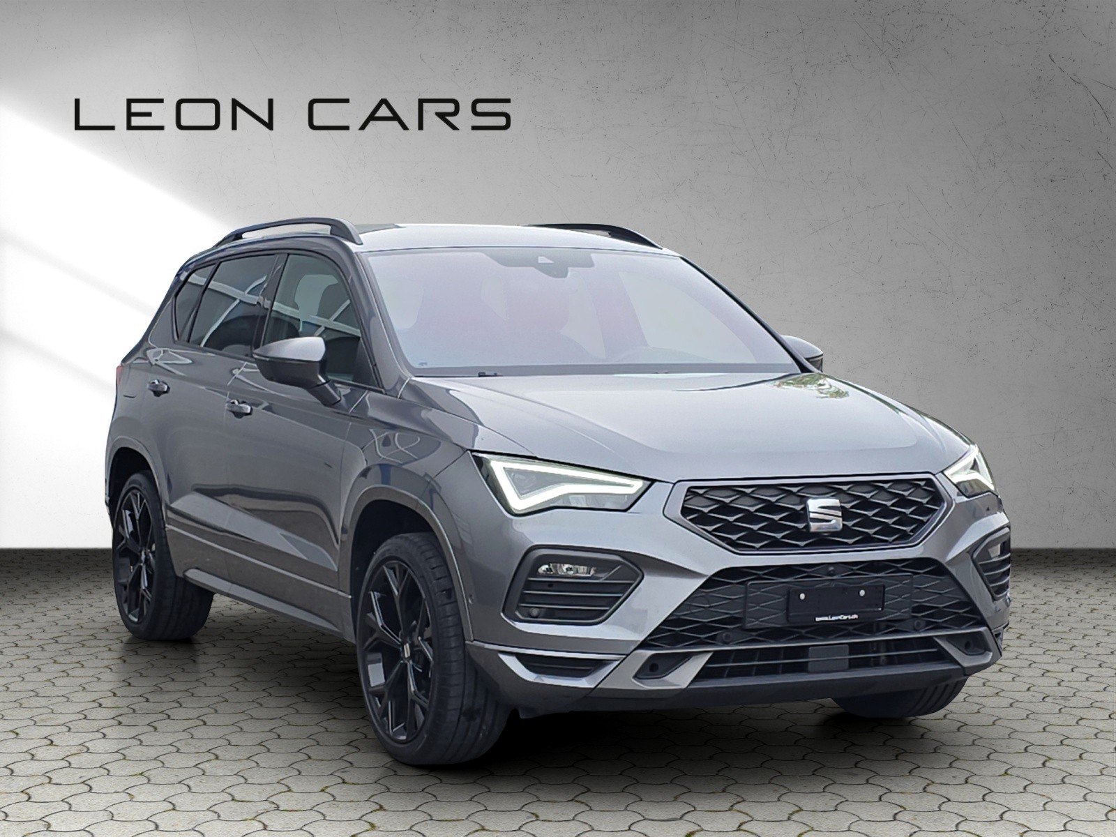 SEAT Ateca 1.5 TSI EVO DSG FR mit AHK-showroom-element-2