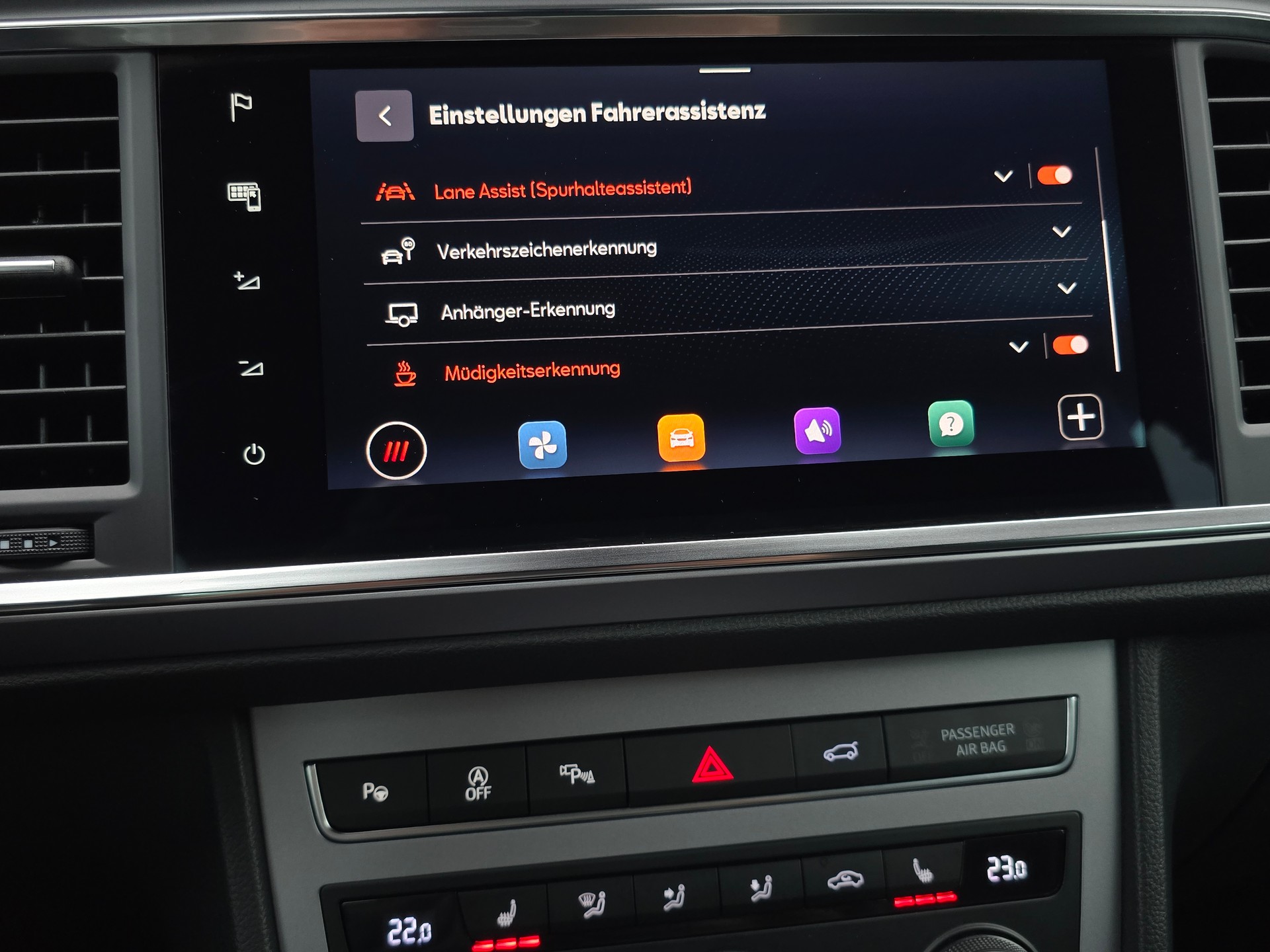 SEAT Ateca 1.5 TSI EVO DSG FR mit AHK-image-22