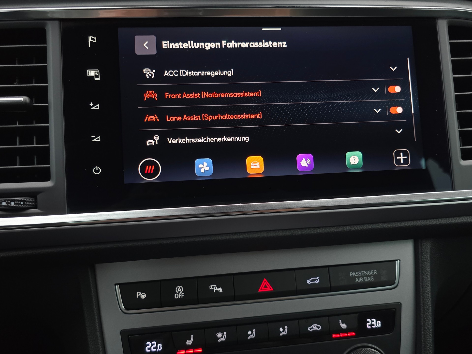 SEAT Ateca 1.5 TSI EVO DSG FR mit AHK-image-21