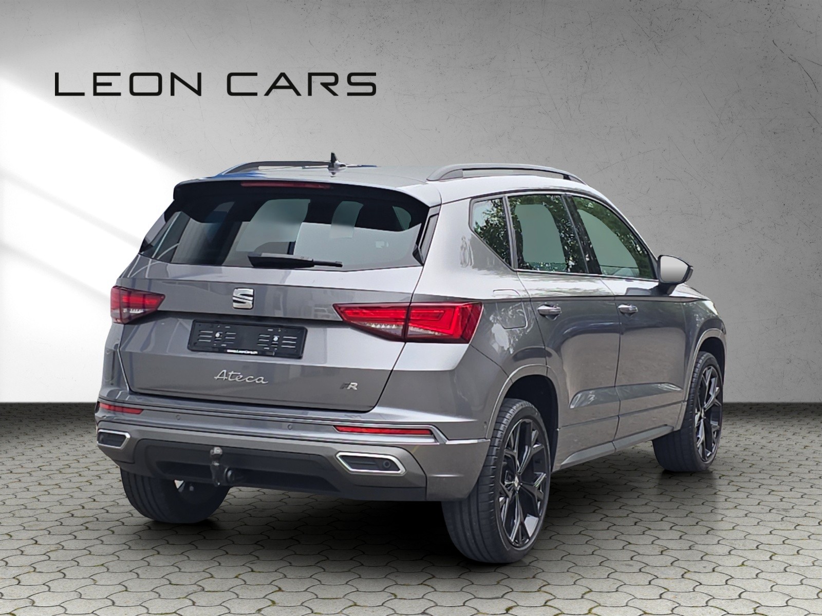 SEAT Ateca 1.5 TSI EVO DSG FR mit AHK-image-4