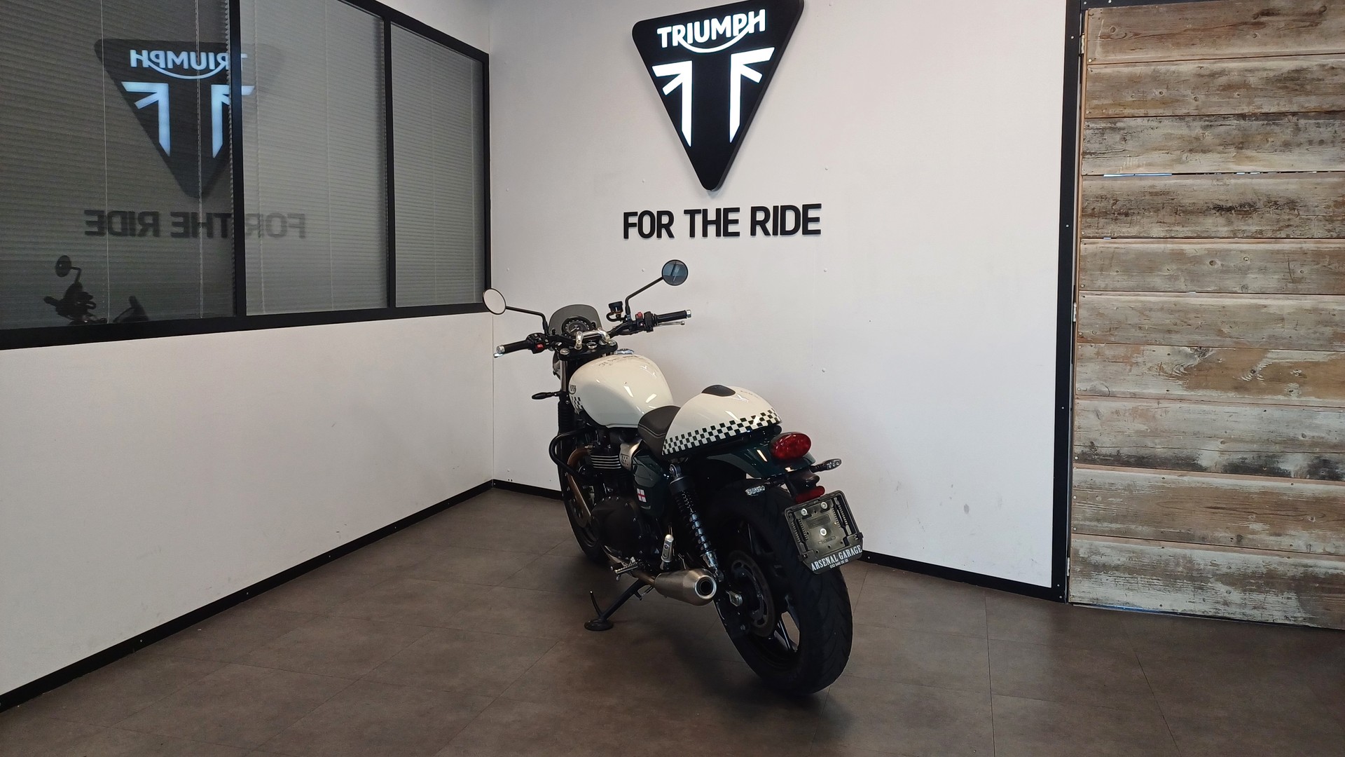 TRIUMPH Street Twin 900 i (35kW)-image-7