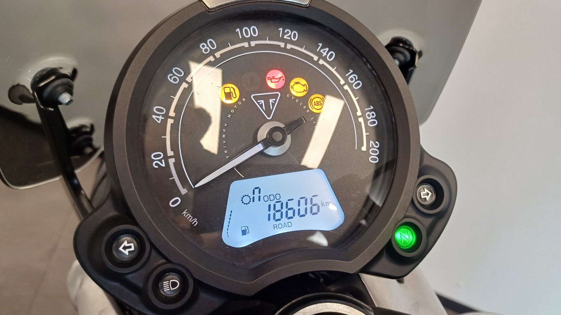 TRIUMPH Street Twin 900 i (35kW)-image-14