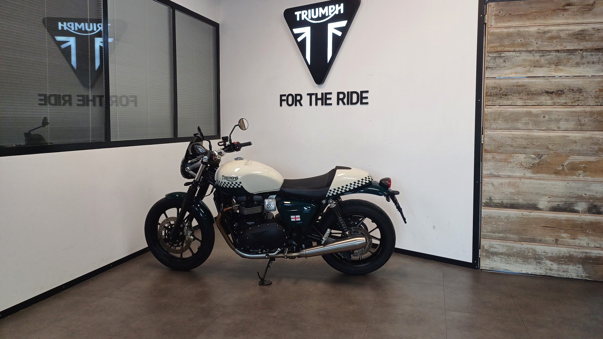 TRIUMPH Street Twin 900 i (35kW)-image-9