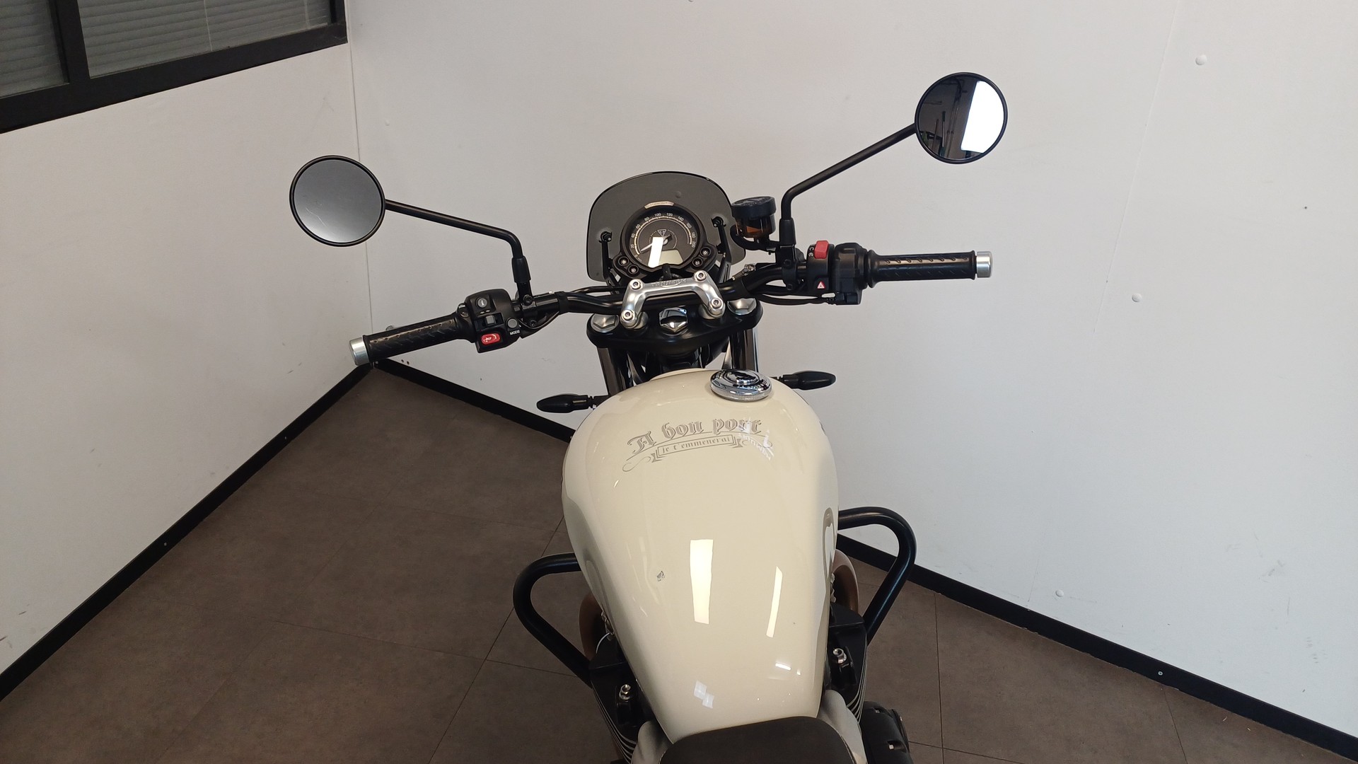 TRIUMPH Street Twin 900 i (35kW)-image-12
