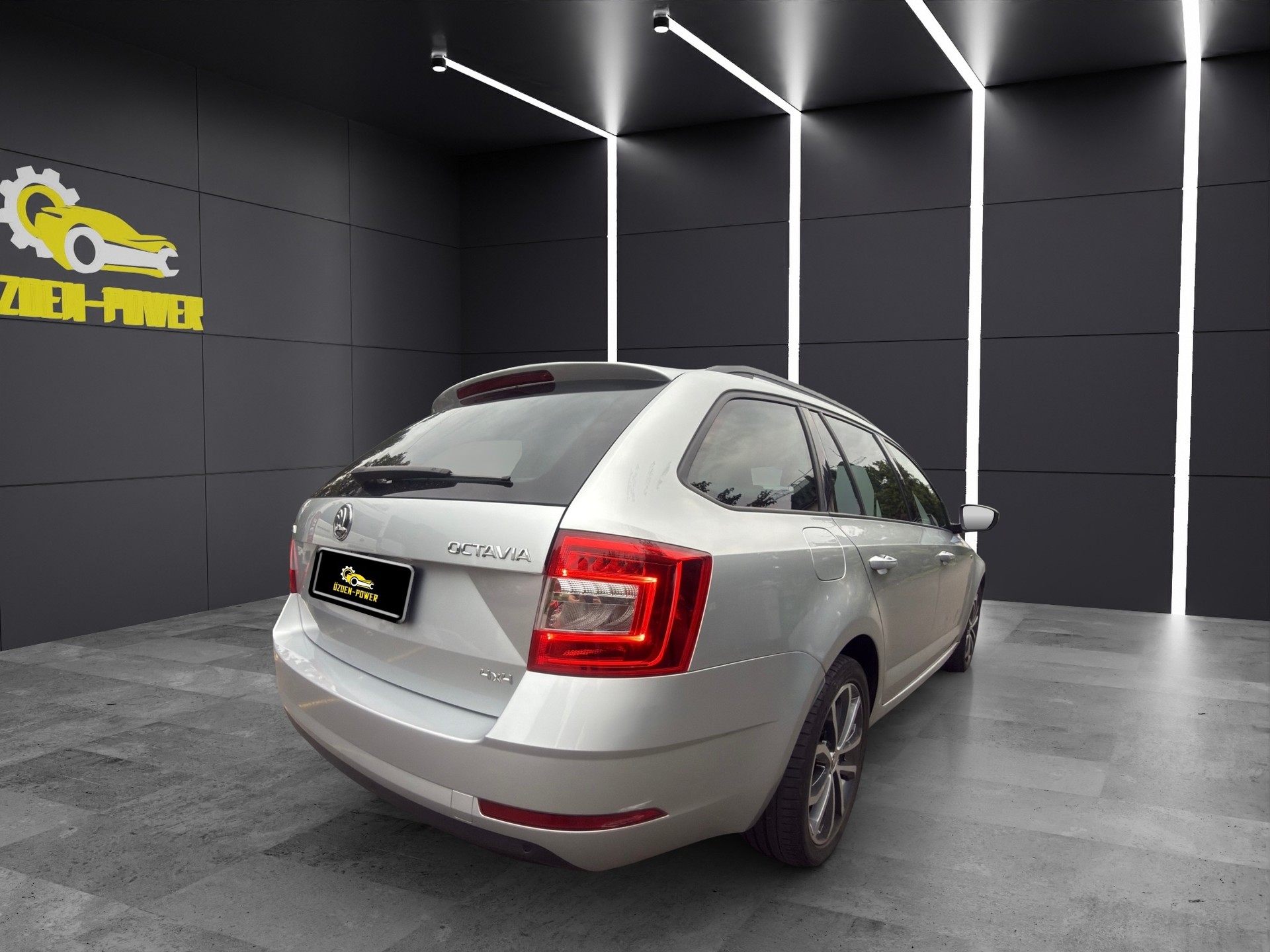 SKODA Octavia Combi 2.0 TSI Soleil 4x4 DSG-image-4