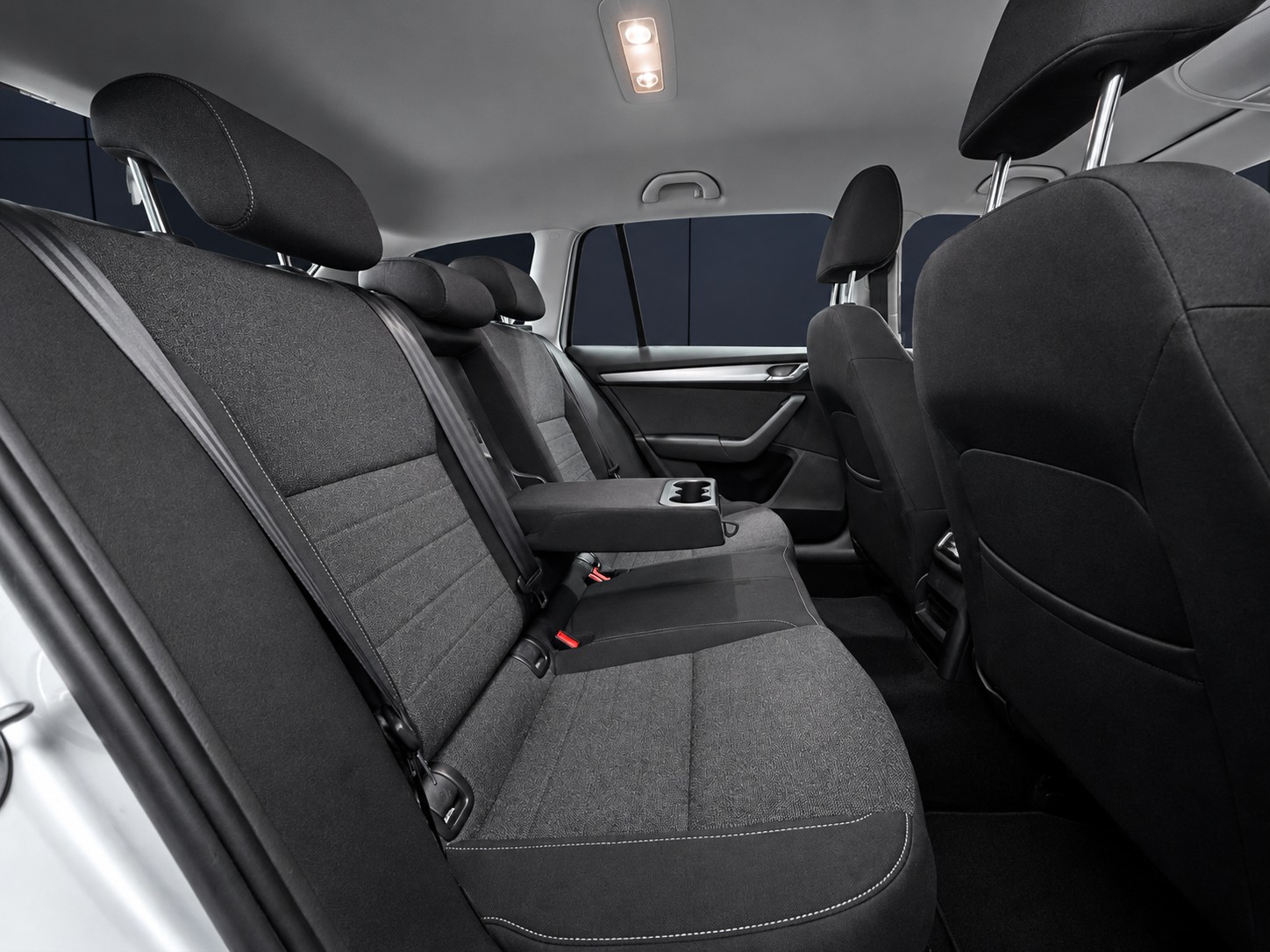 SKODA Octavia Combi 2.0 TSI Soleil 4x4 DSG-image-25