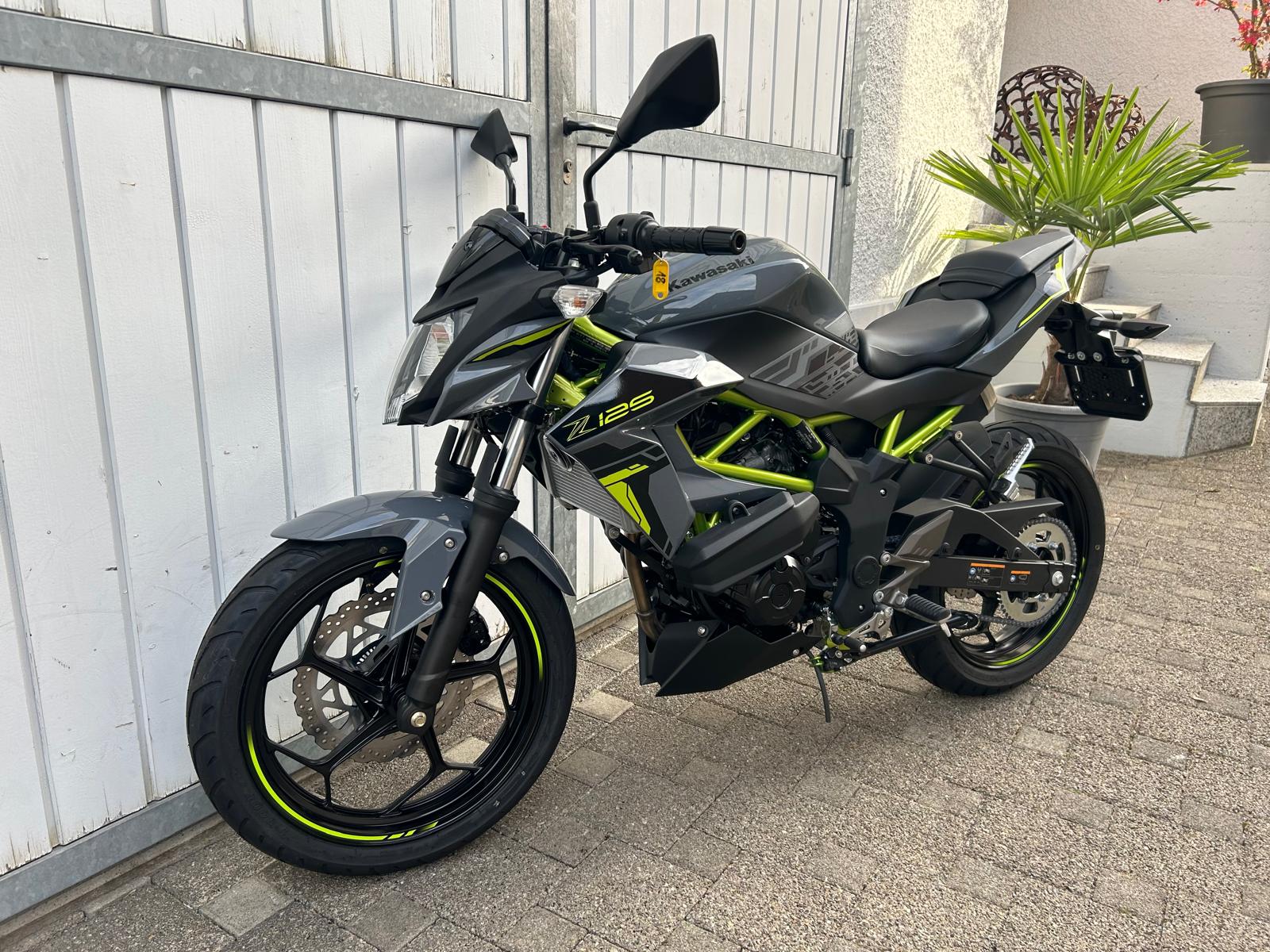 KAWASAKI Z 125-image-2