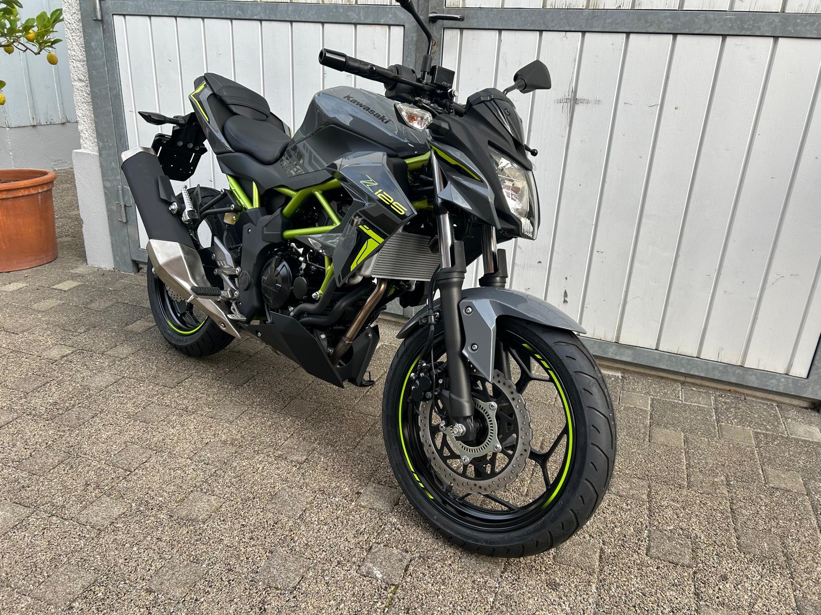 KAWASAKI Z 125-image-3