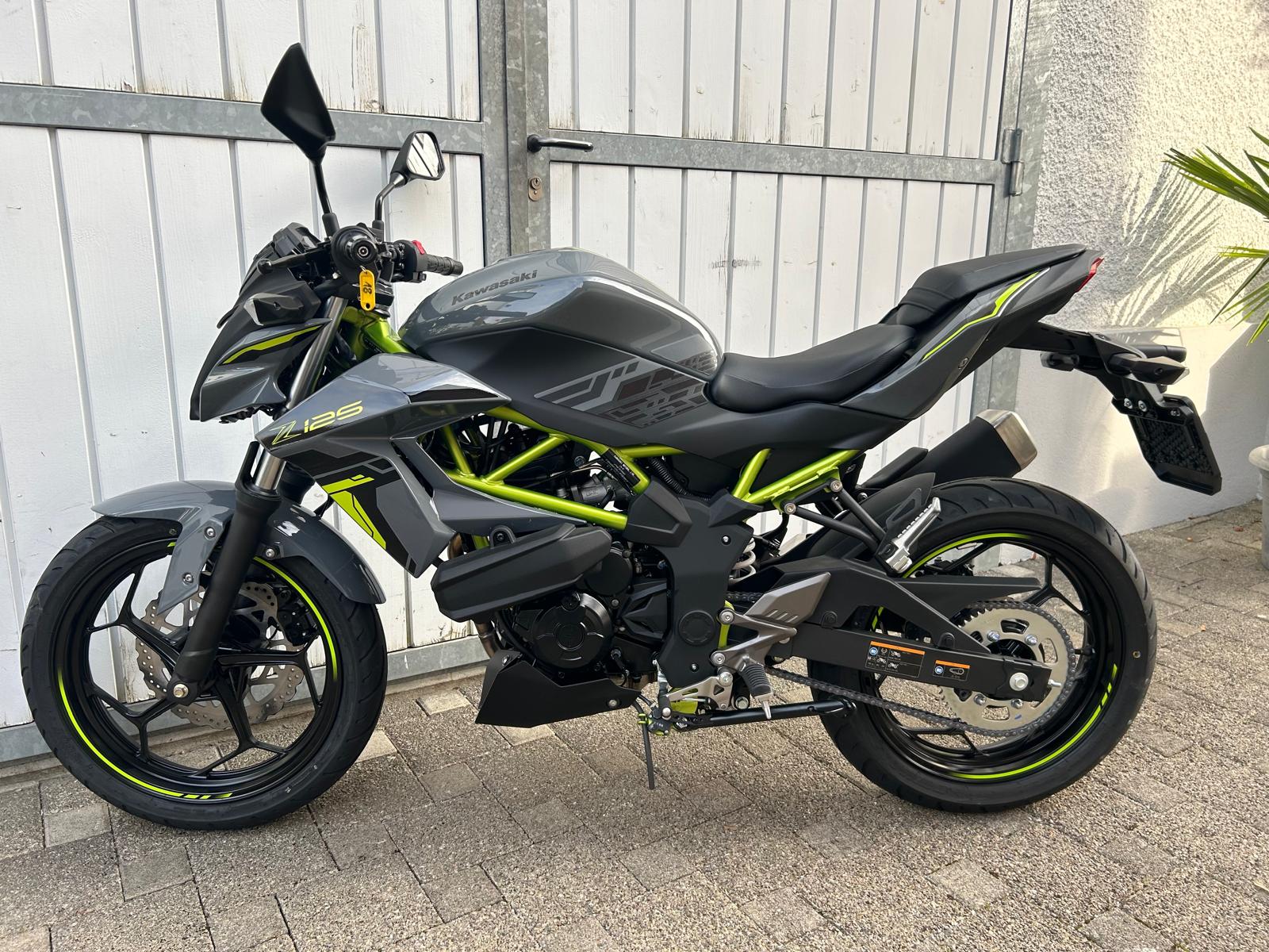 KAWASAKI Z 125-image-0