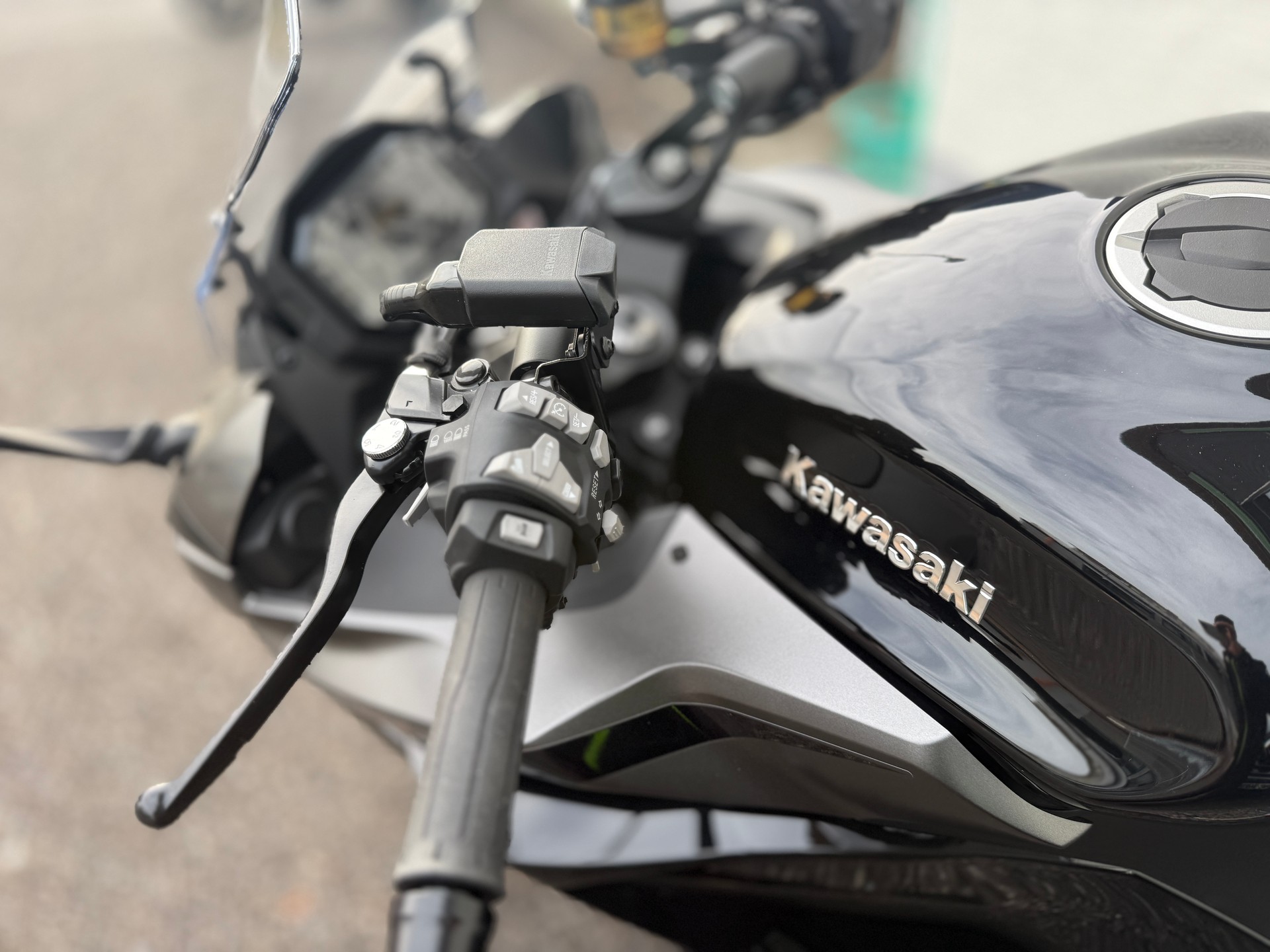 KAWASAKI Ninja 1100 SX SE-image-14