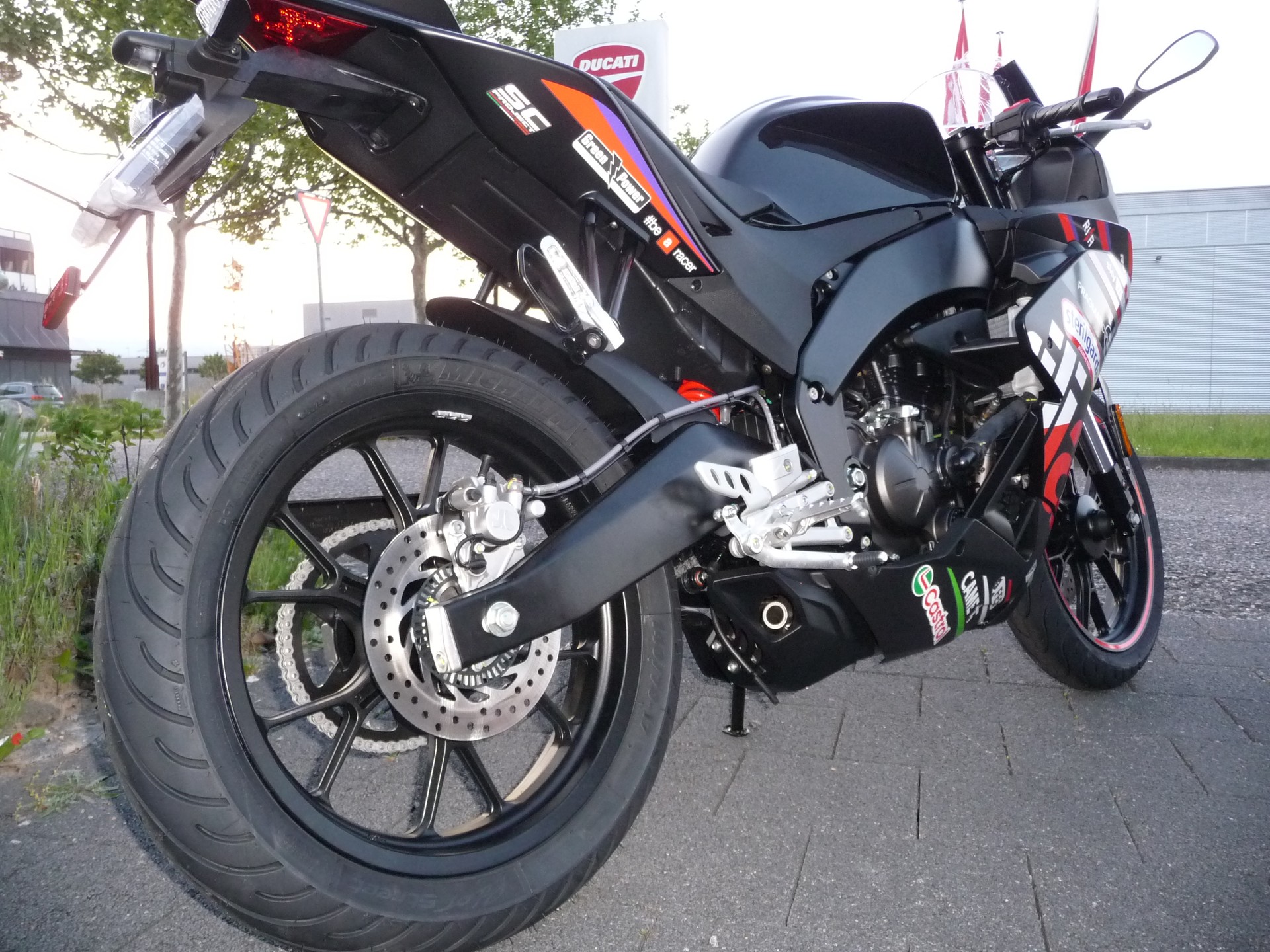 APRILIA RS125 GP Replica-image-2