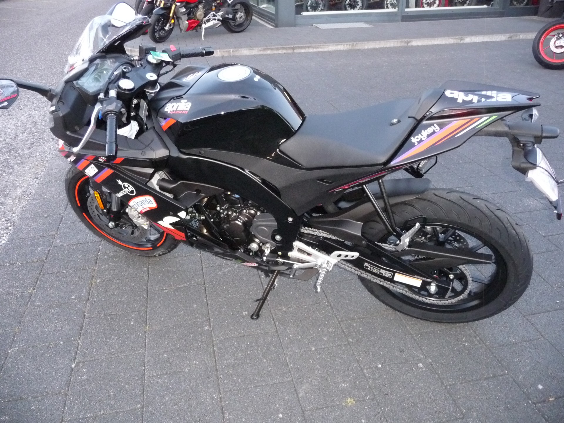APRILIA RS125 GP Replica-image-3