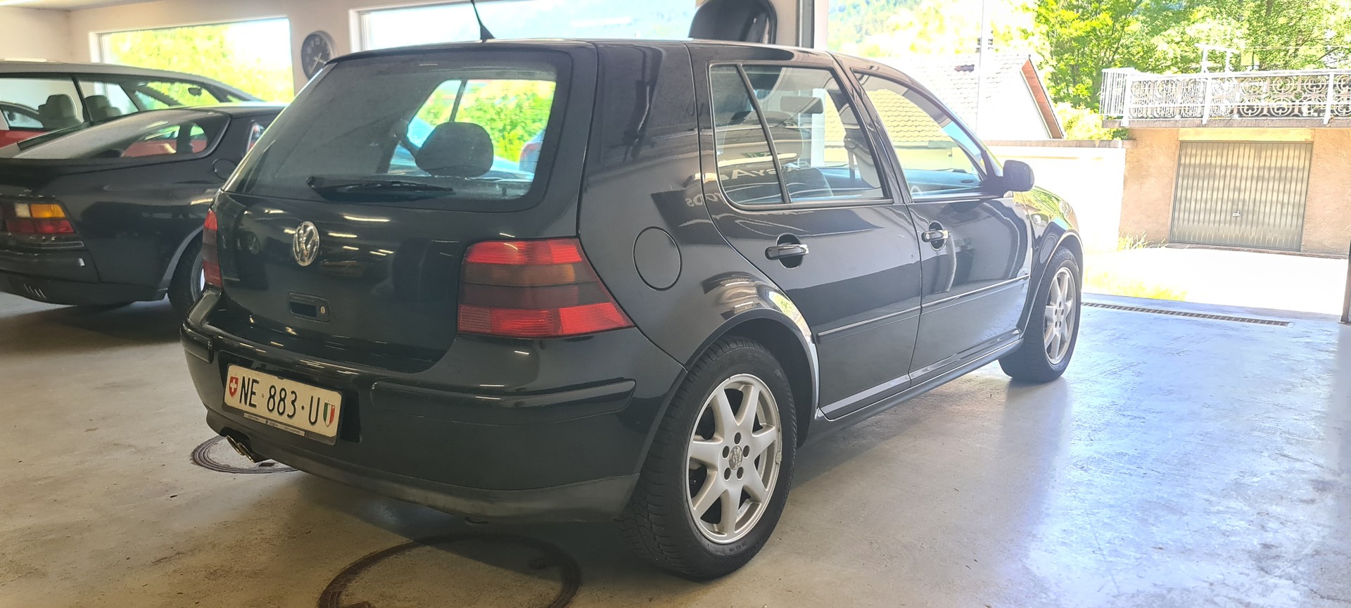 VW Golf 2.8 Highline 4Motion-image-6