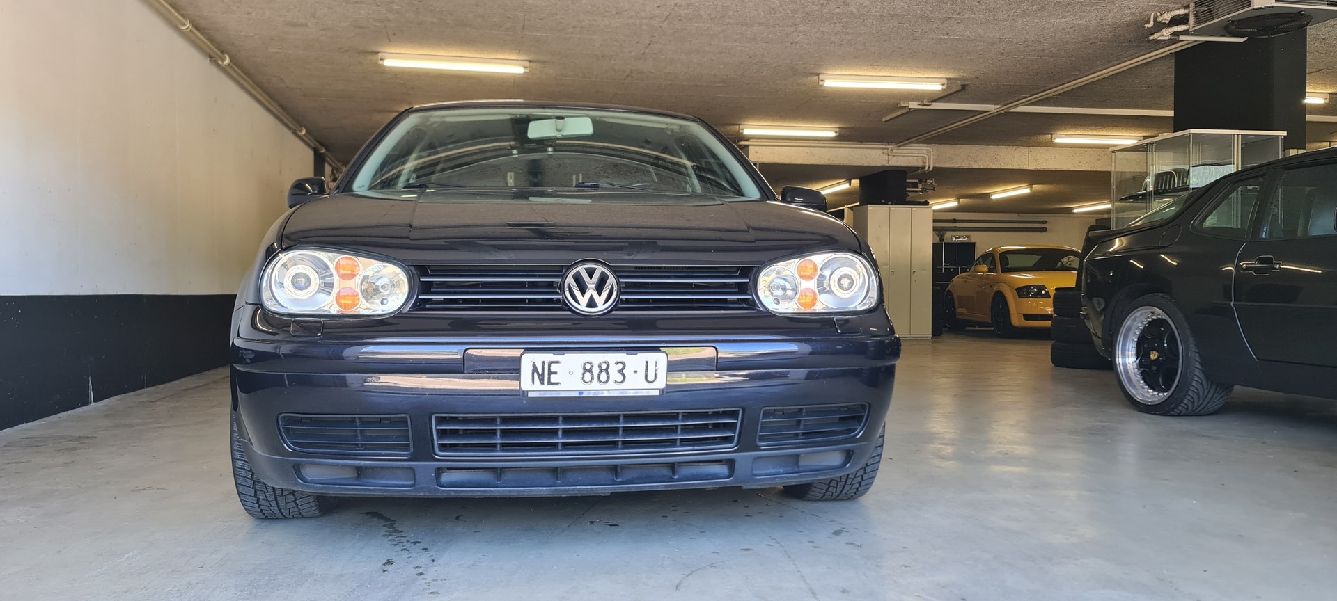 VW Golf 2.8 Highline 4Motion-image-1