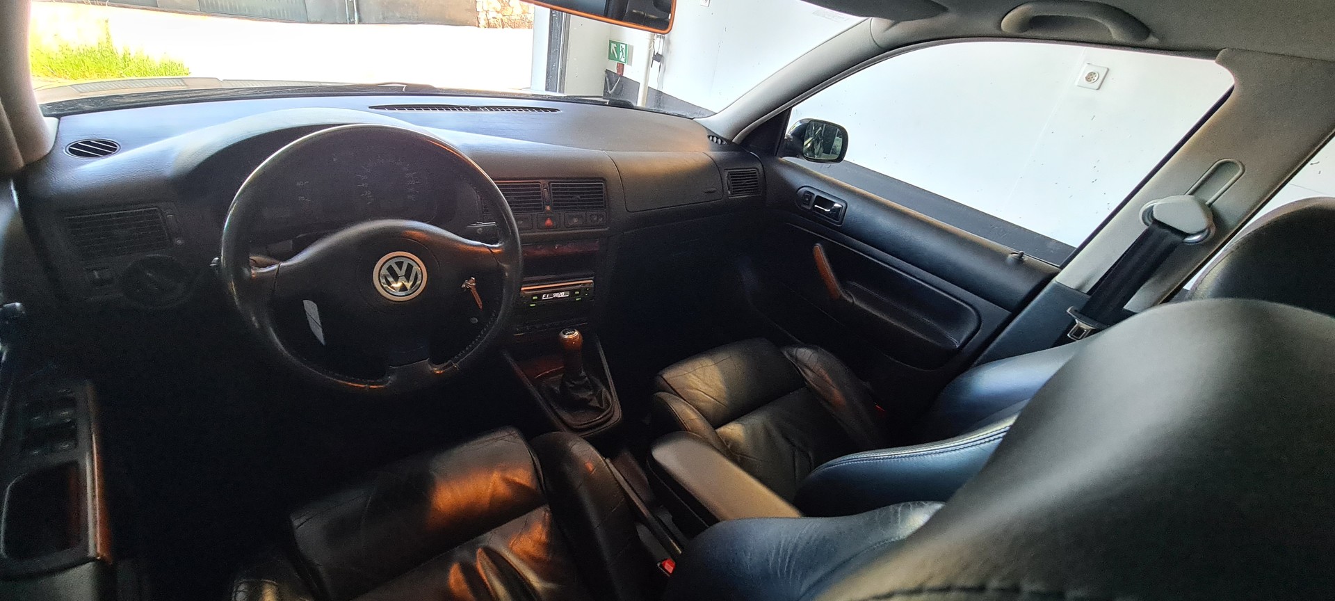 VW Golf 2.8 Highline 4Motion-image-10