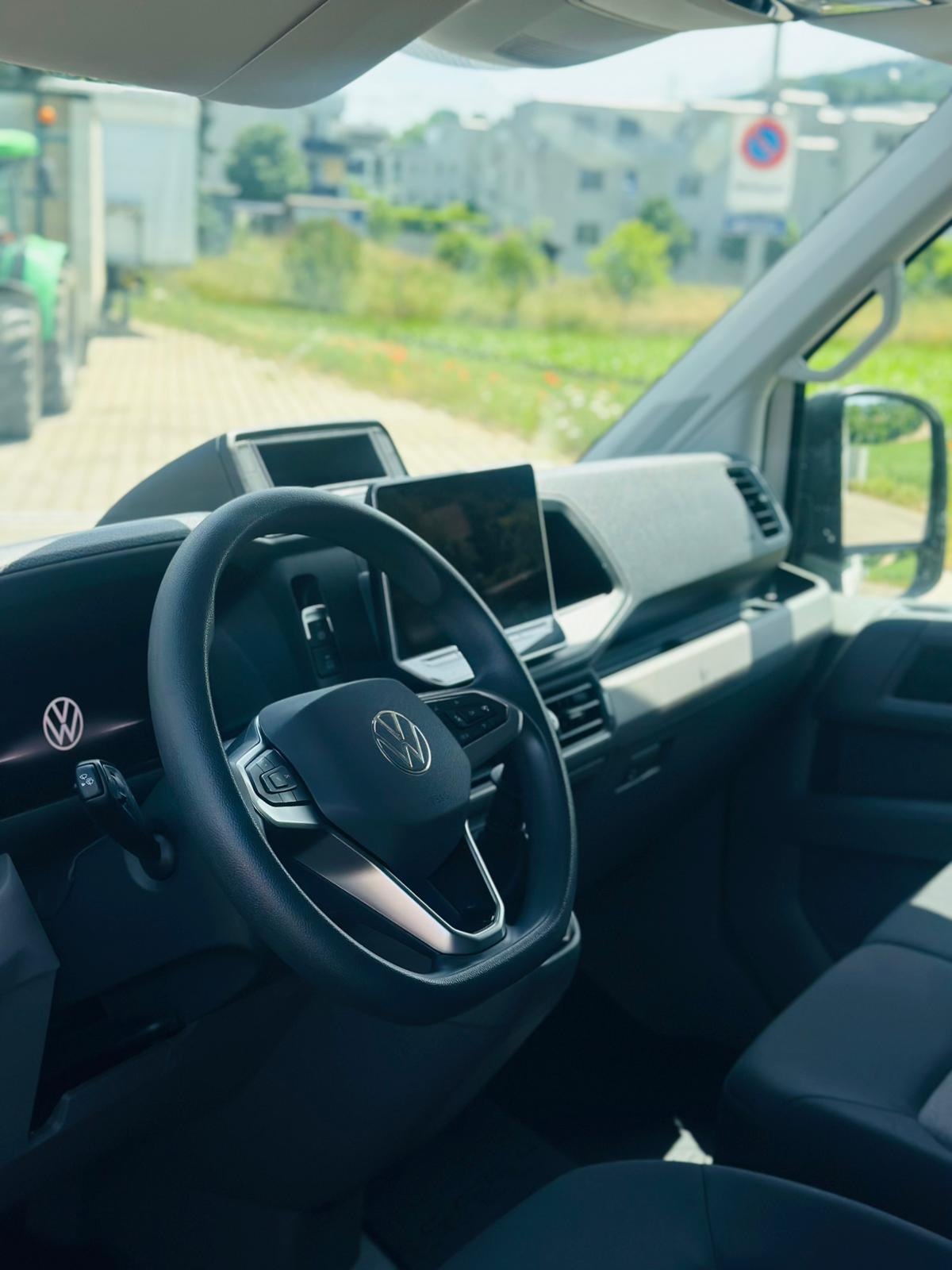 VW Crafter 35 2.0 TDI Model 2025-image-7