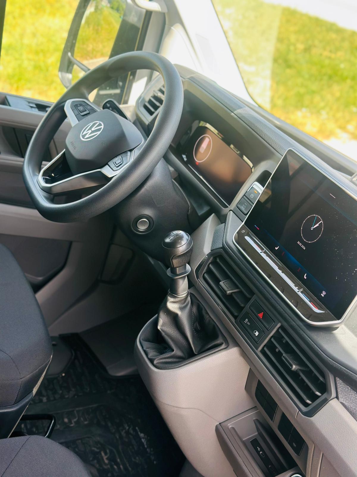 VW Crafter 35 2.0 TDI Model 2025-image-8