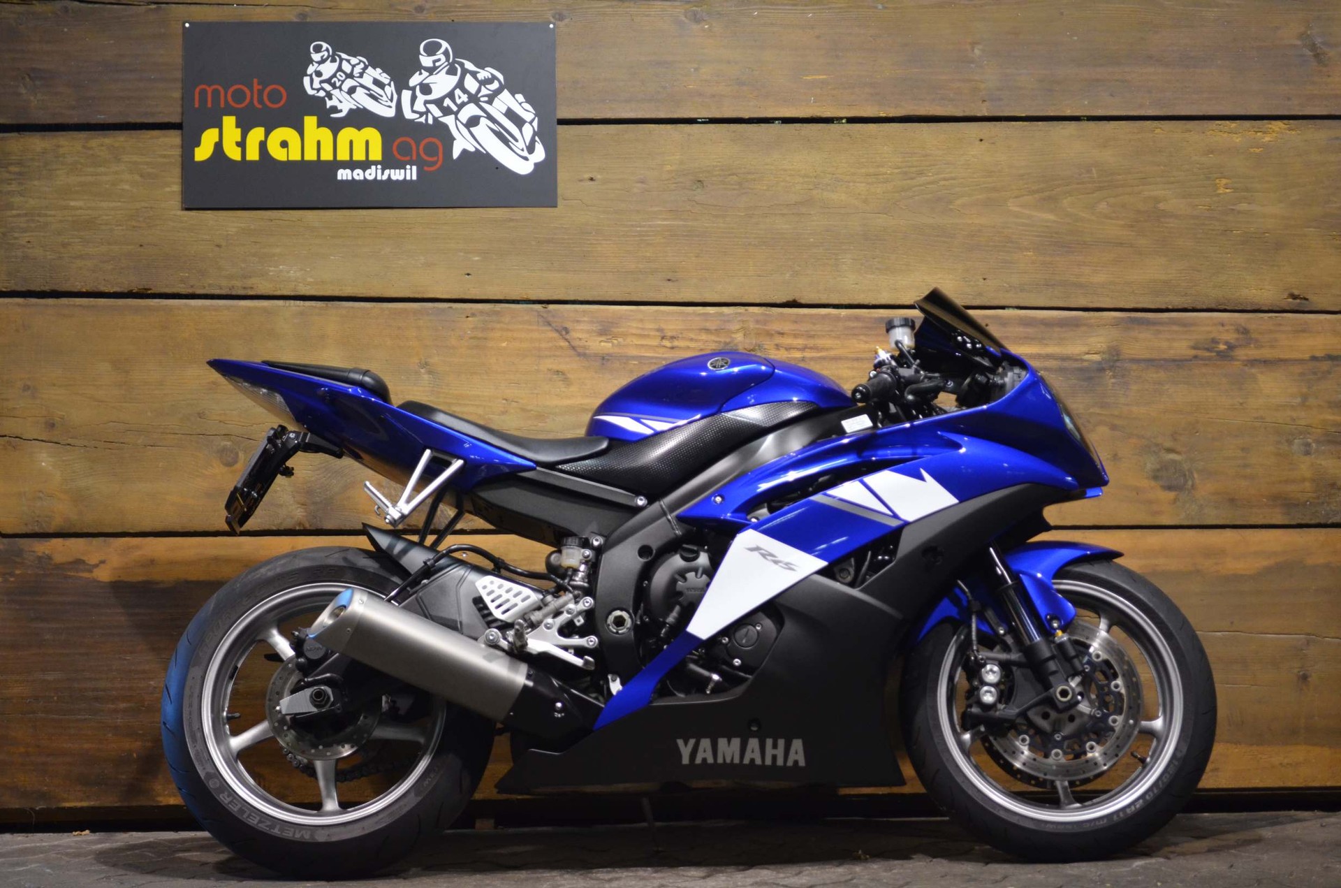YAMAHA YZF-R6-image-1