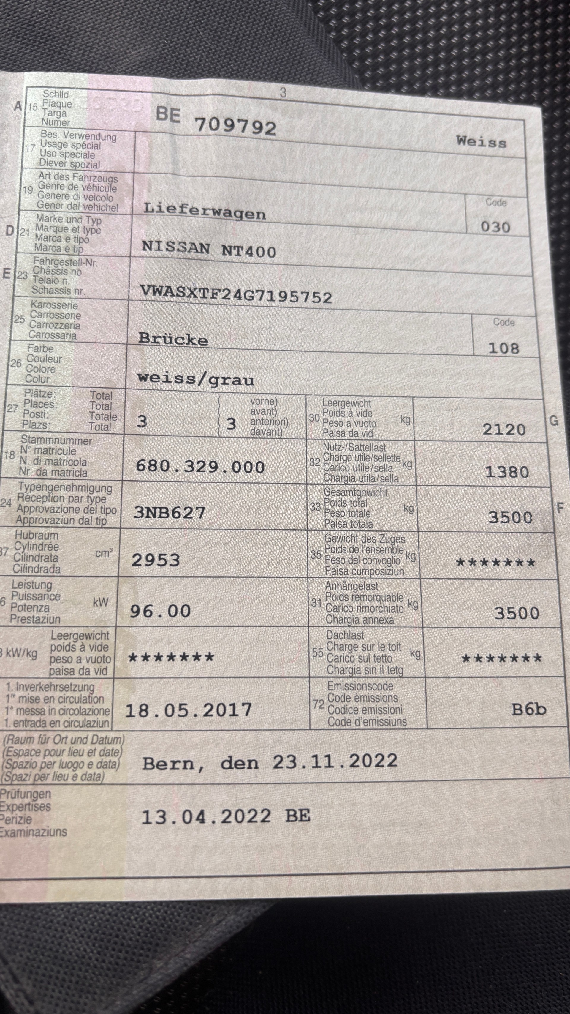 NISSAN NT 400-image-5