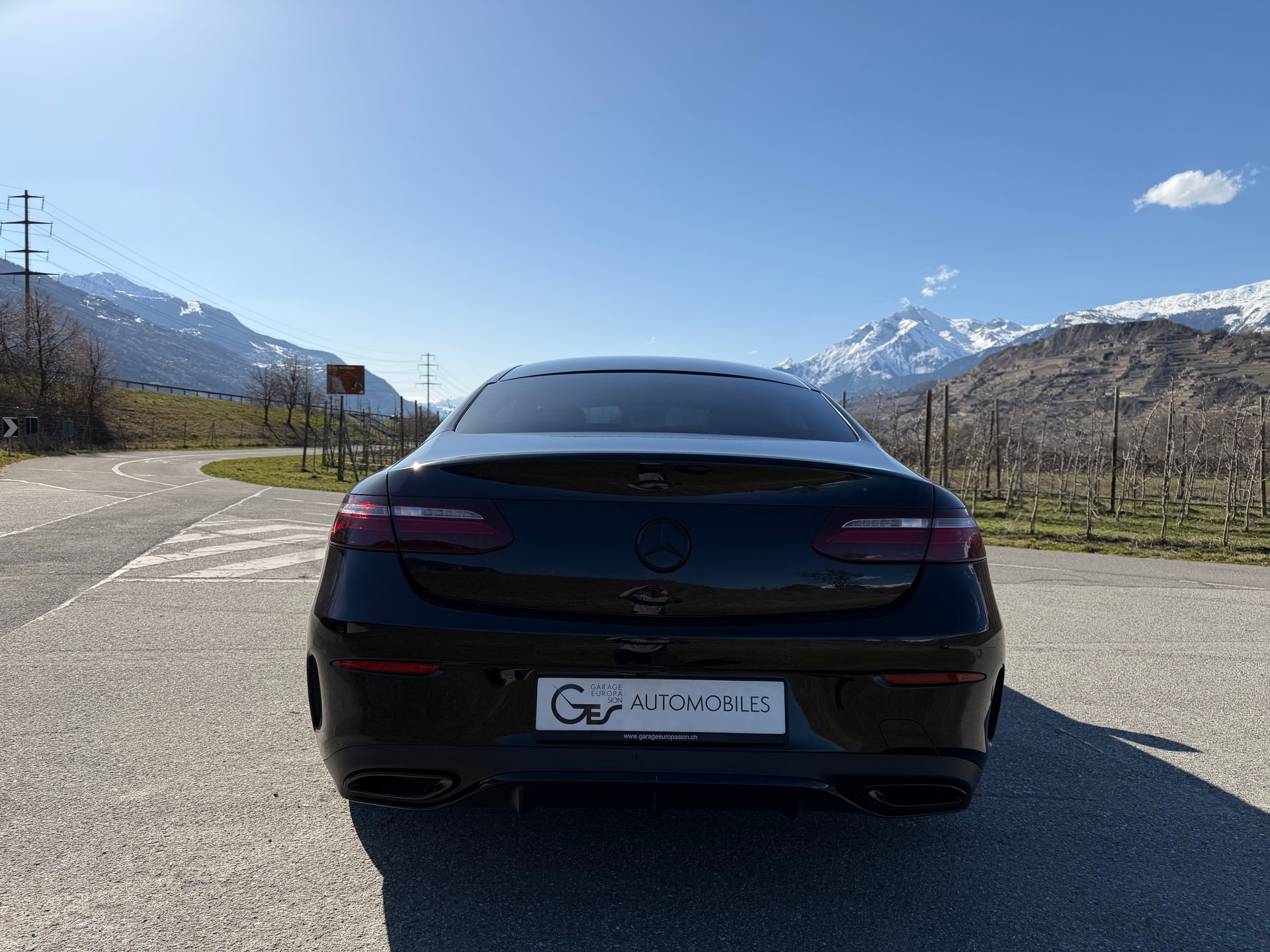 MERCEDES-BENZ E 200 Coupé AMG Line 4 Matic 9G-Tronic-image-7