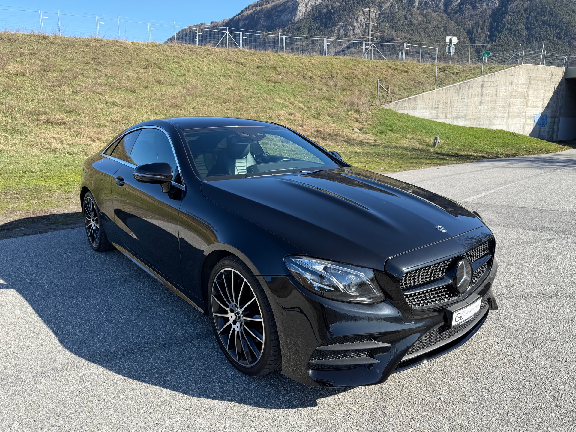 MERCEDES-BENZ E 200 Coupé AMG Line 4 Matic 9G-Tronic