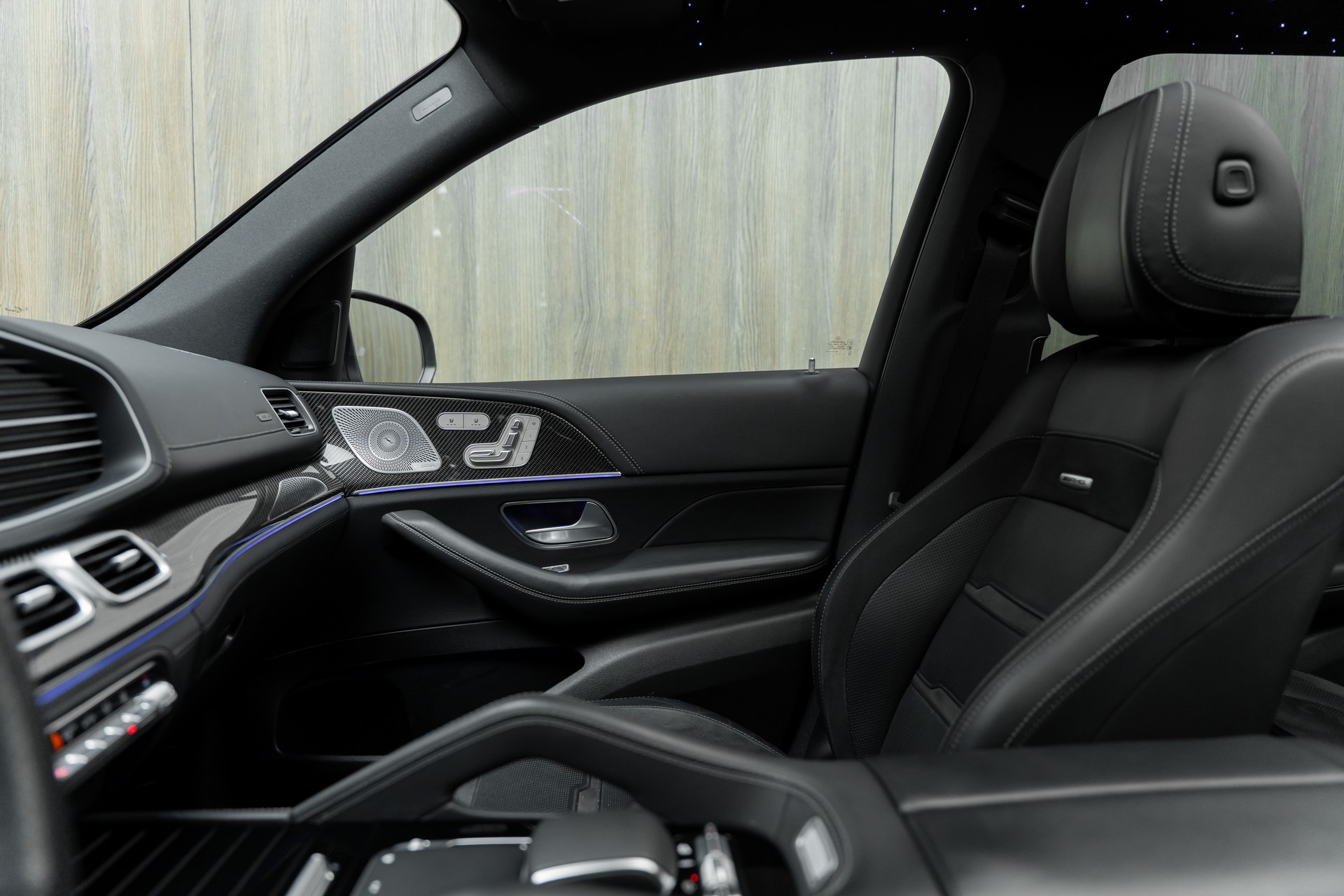 MERCEDES-BENZ GLS 63 4Matic+ TCT 9G-image-17