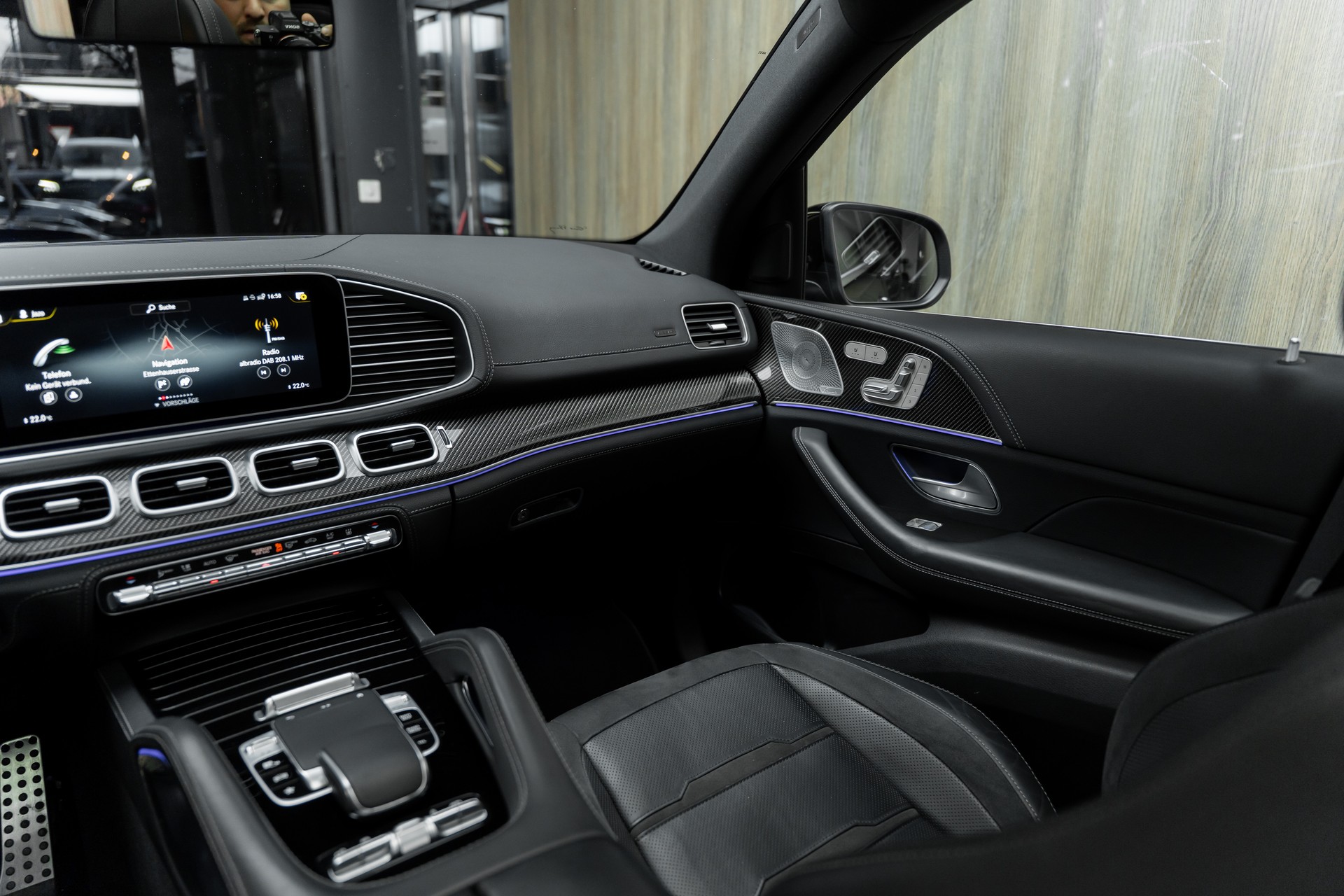 MERCEDES-BENZ GLS 63 4Matic+ TCT 9G-image-19