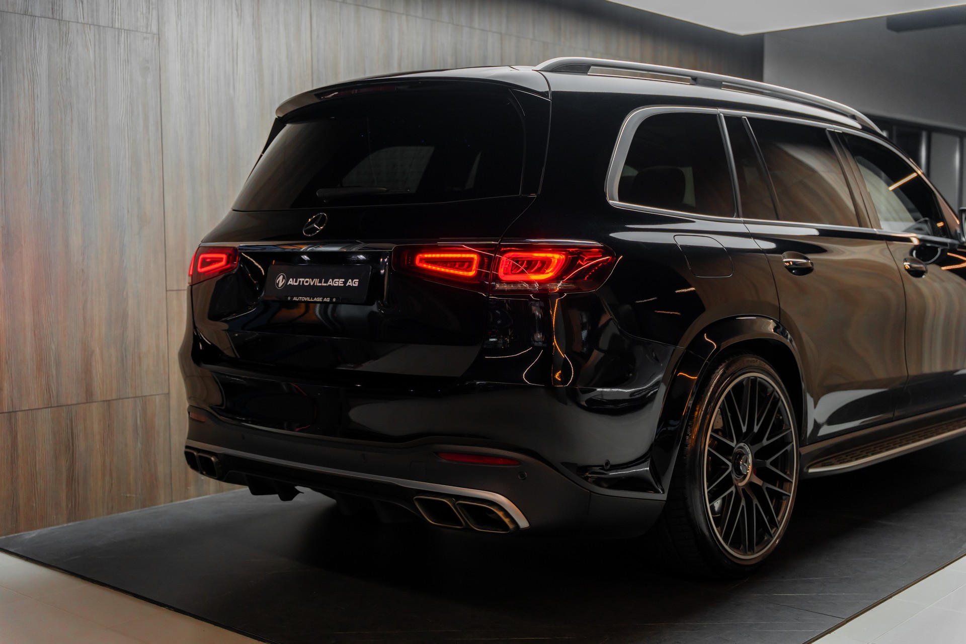 MERCEDES-BENZ GLS 63 4Matic+ TCT 9G-image-28