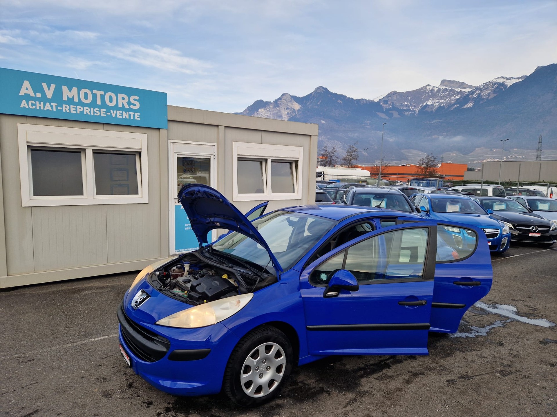 PEUGEOT 207 1.4 Urban-image-15